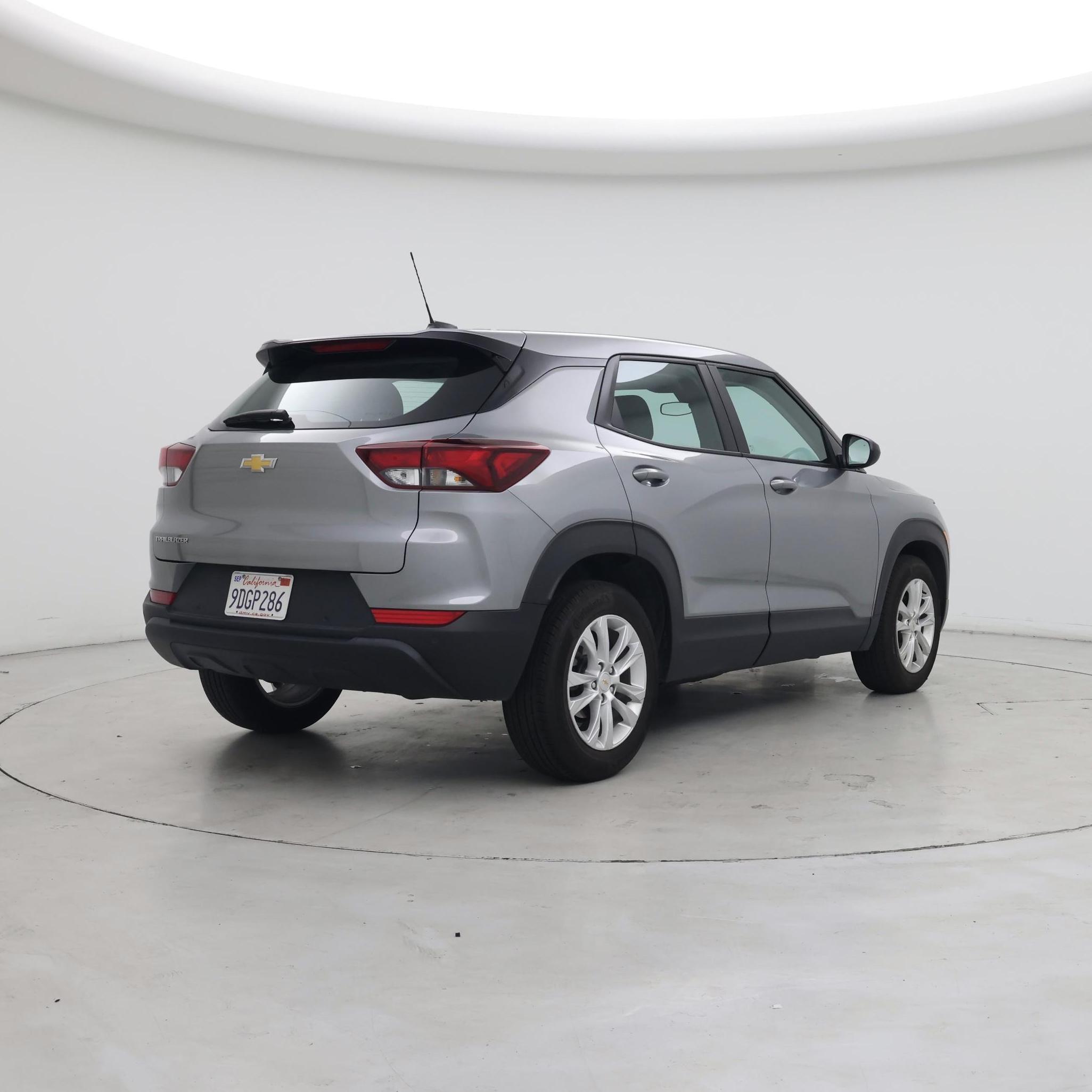 Thumbnail: 2023 Chevrolet TrailBlazer - 8