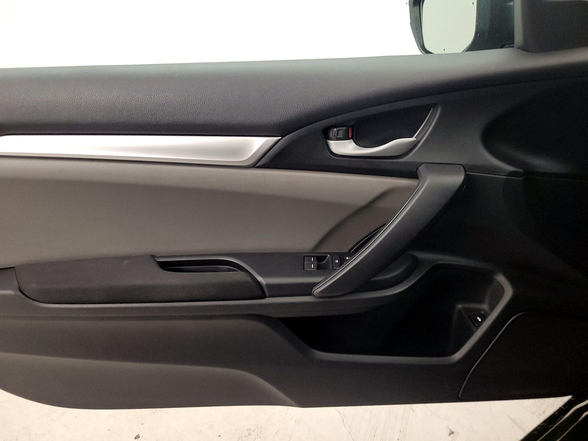 Thumbnail: 2017 Honda Civic - 12