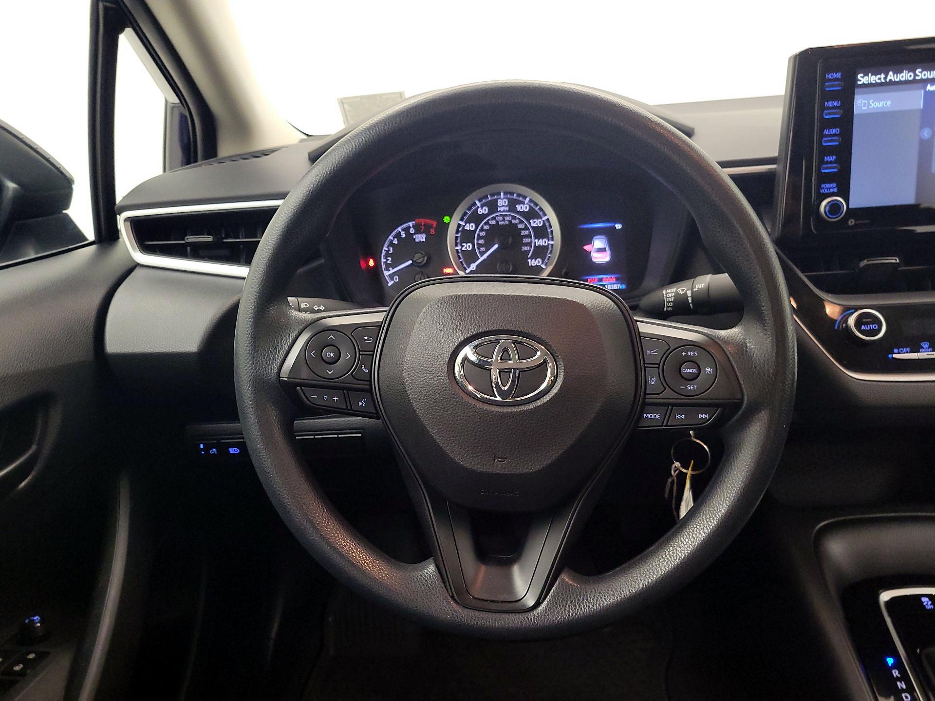 Thumbnail: 2022 Toyota Corolla - 10