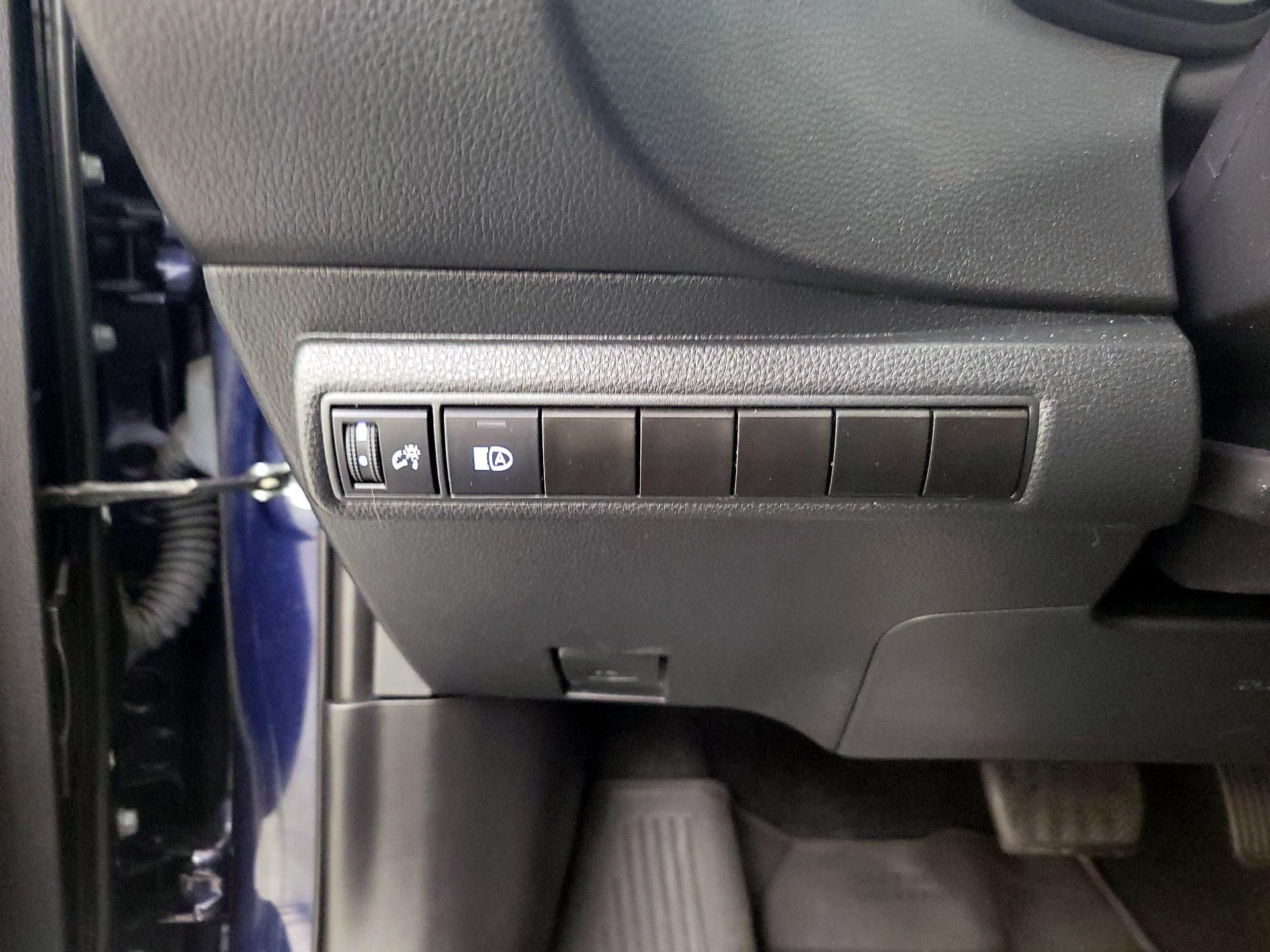 Thumbnail: 2022 Toyota Corolla - 13