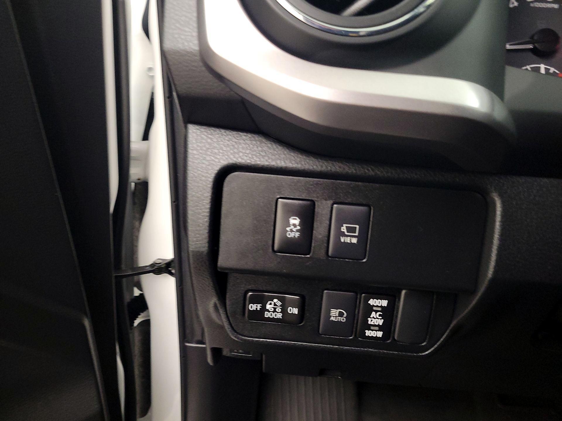 Thumbnail: 2023 Toyota Tacoma - 13