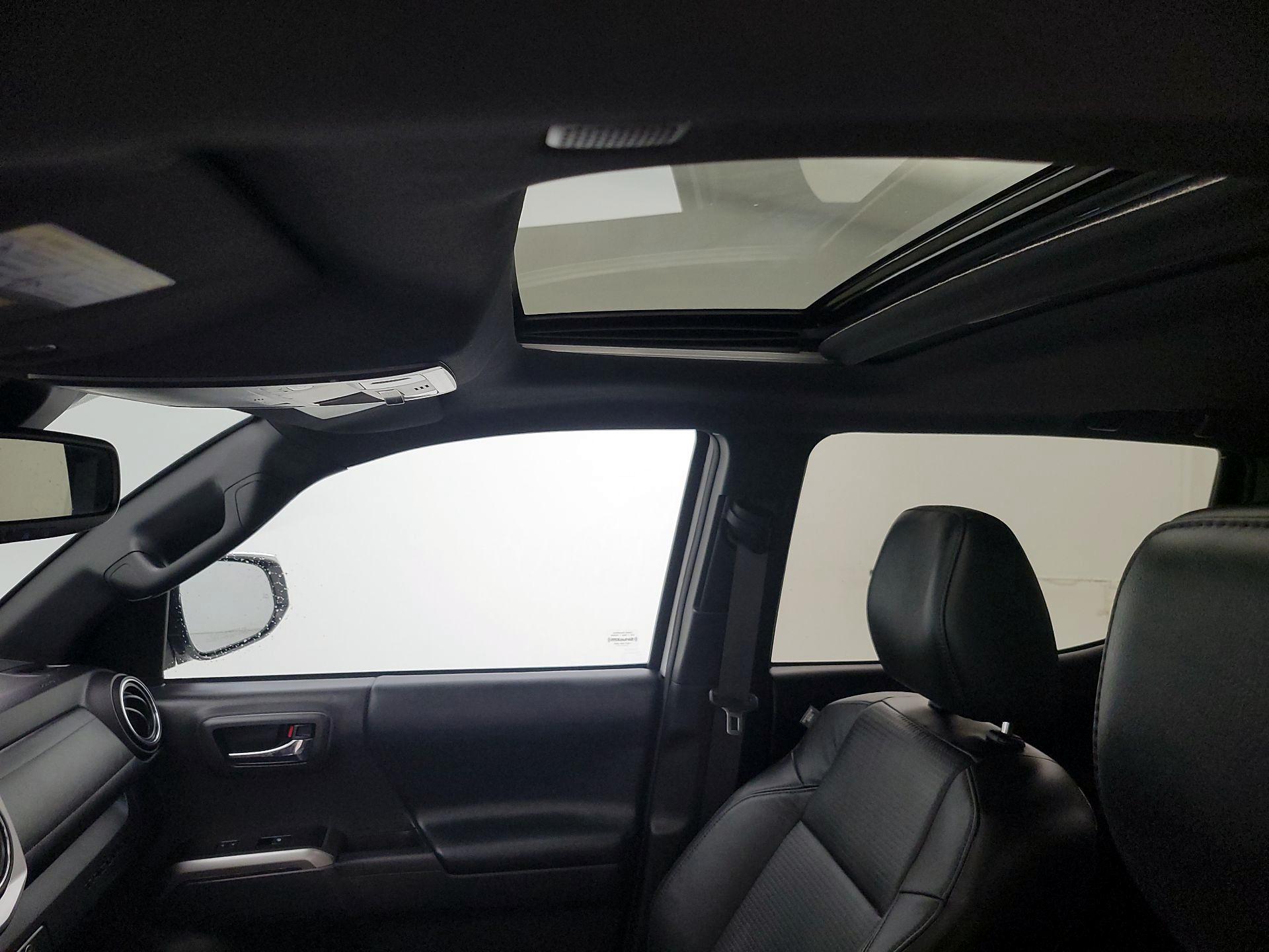 Thumbnail: 2023 Toyota Tacoma - 19