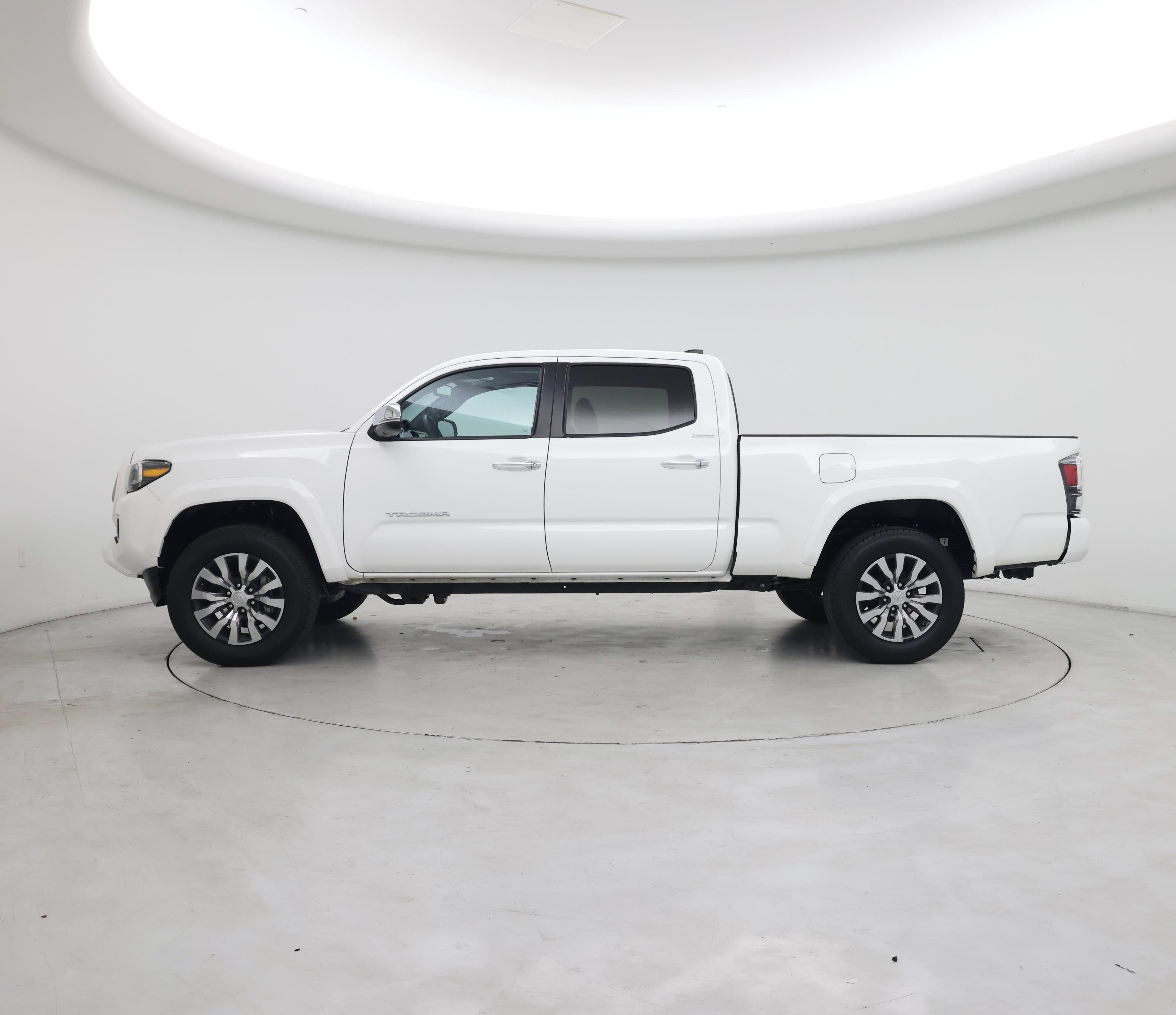 Thumbnail: 2023 Toyota Tacoma - 3