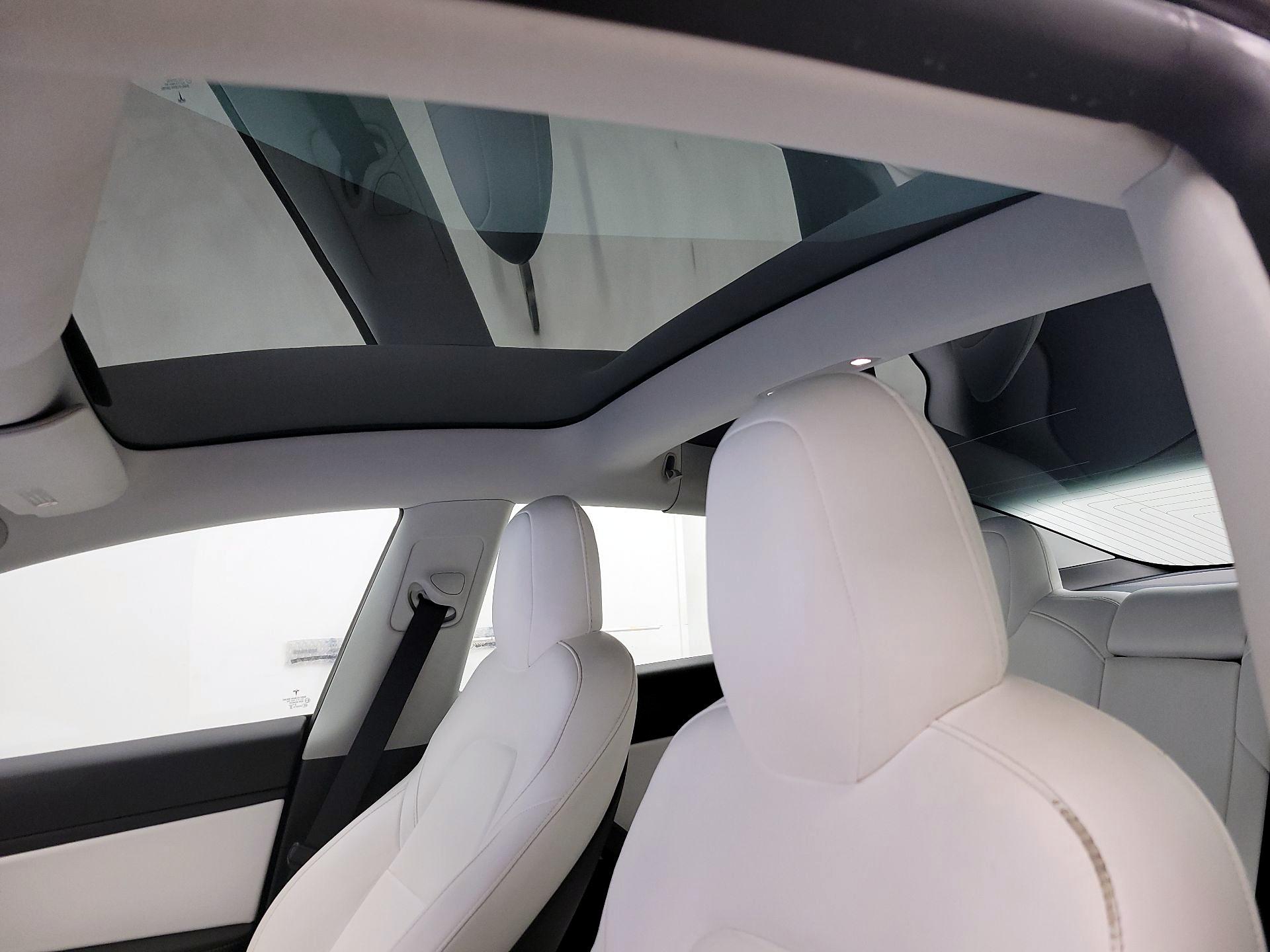 Thumbnail: 2019 Tesla Model 3 - 19