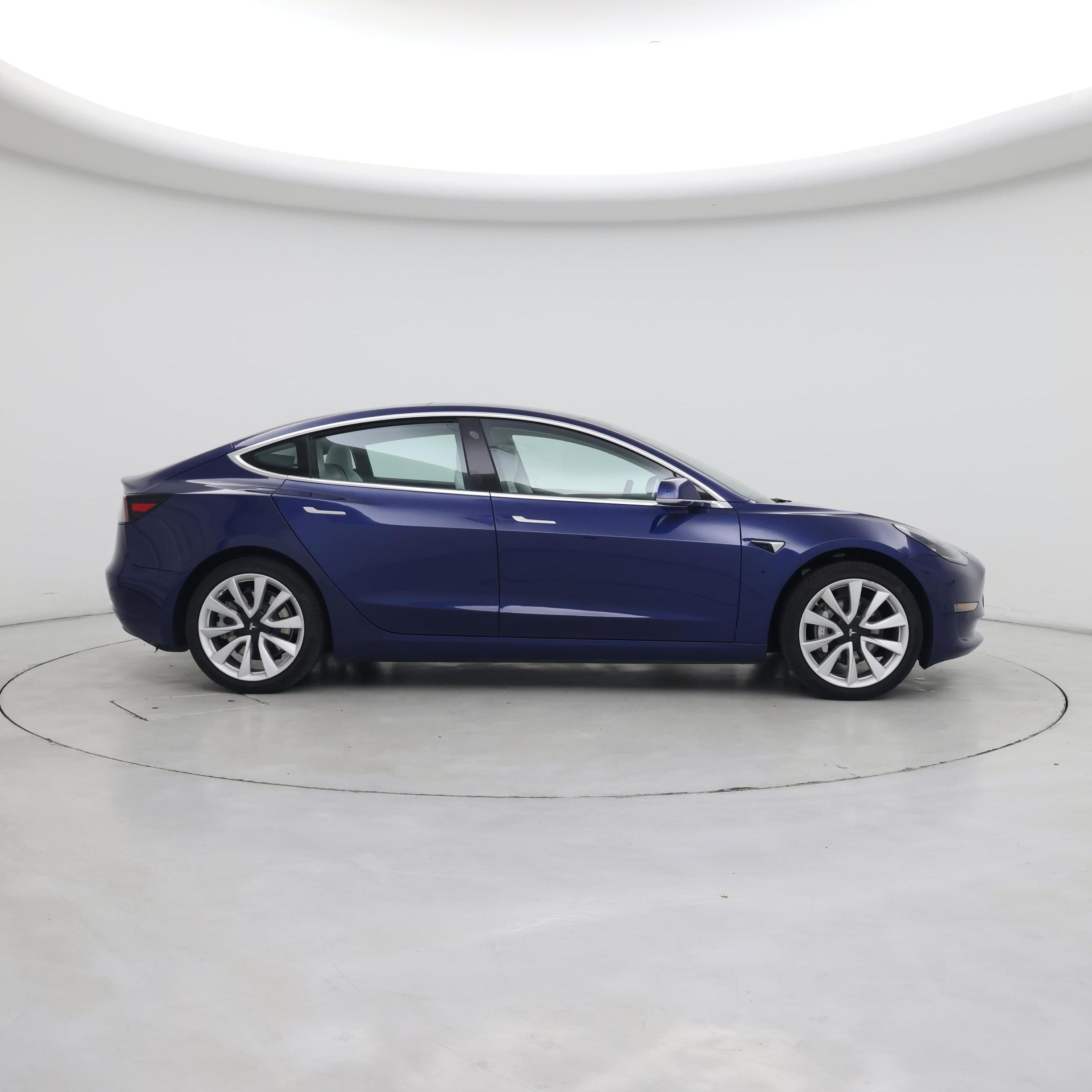 Thumbnail: 2019 Tesla Model 3 - 7