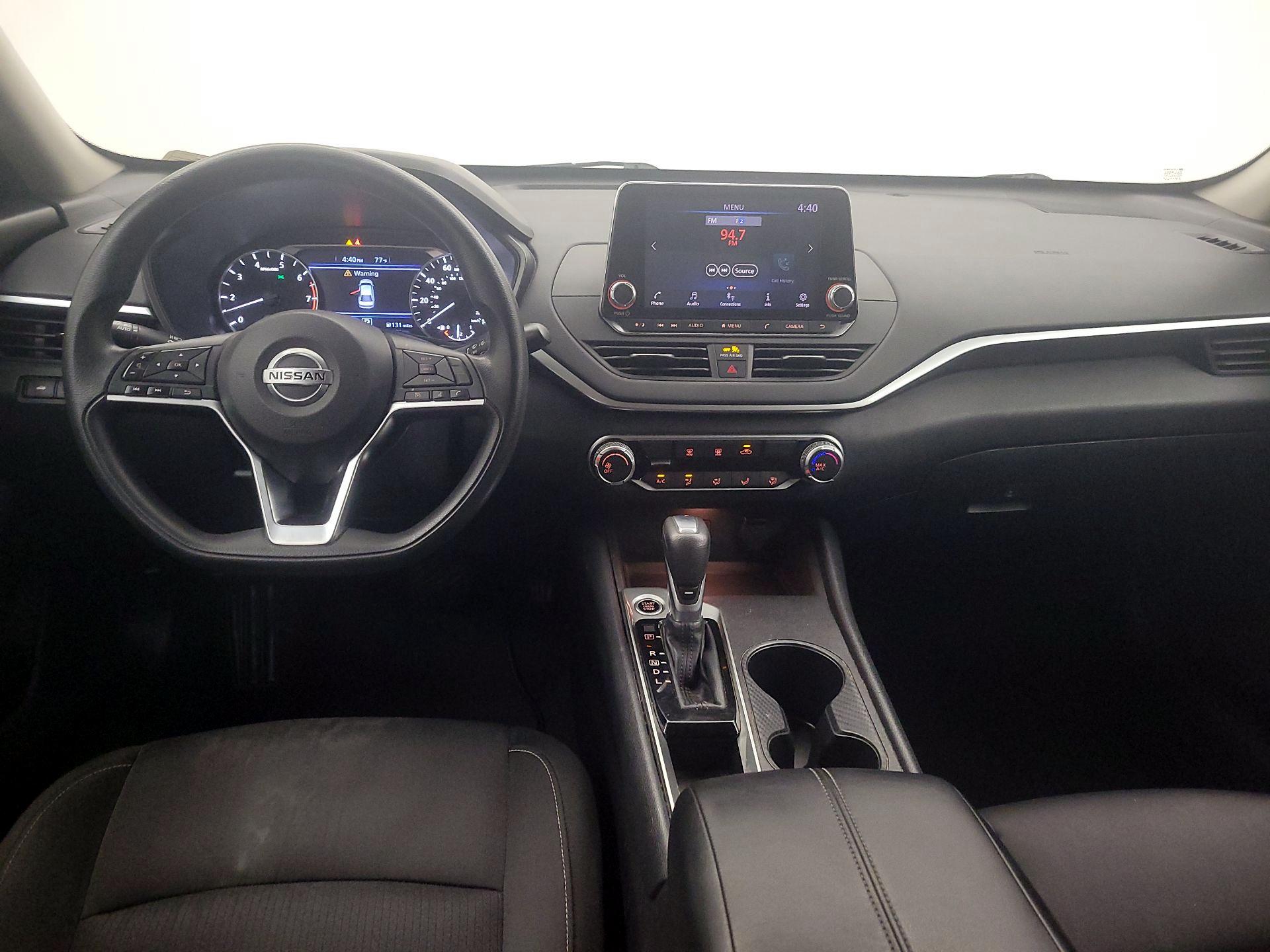 Thumbnail: 2019 Nissan Altima - 9