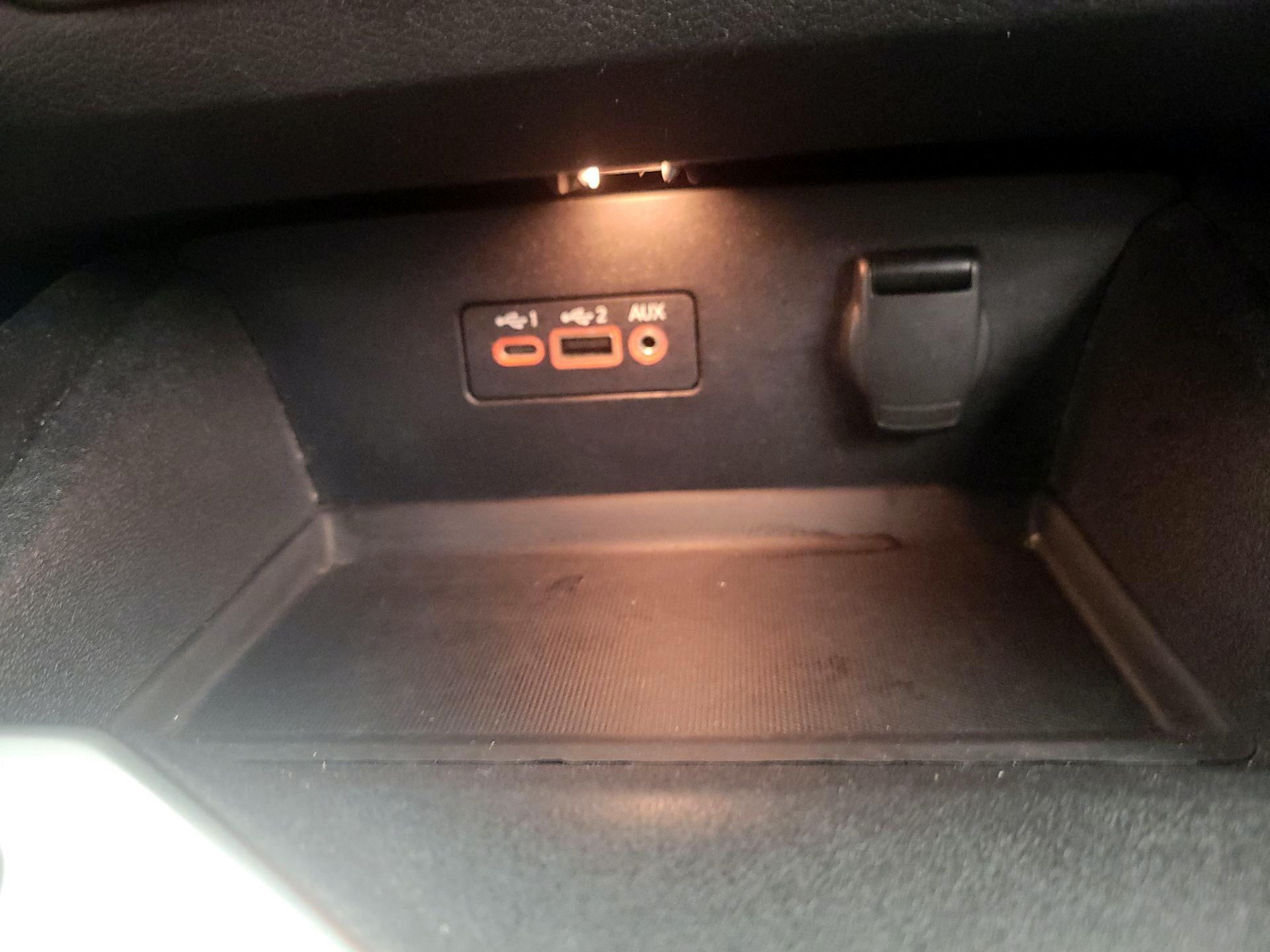 Thumbnail: 2019 Nissan Altima - 18