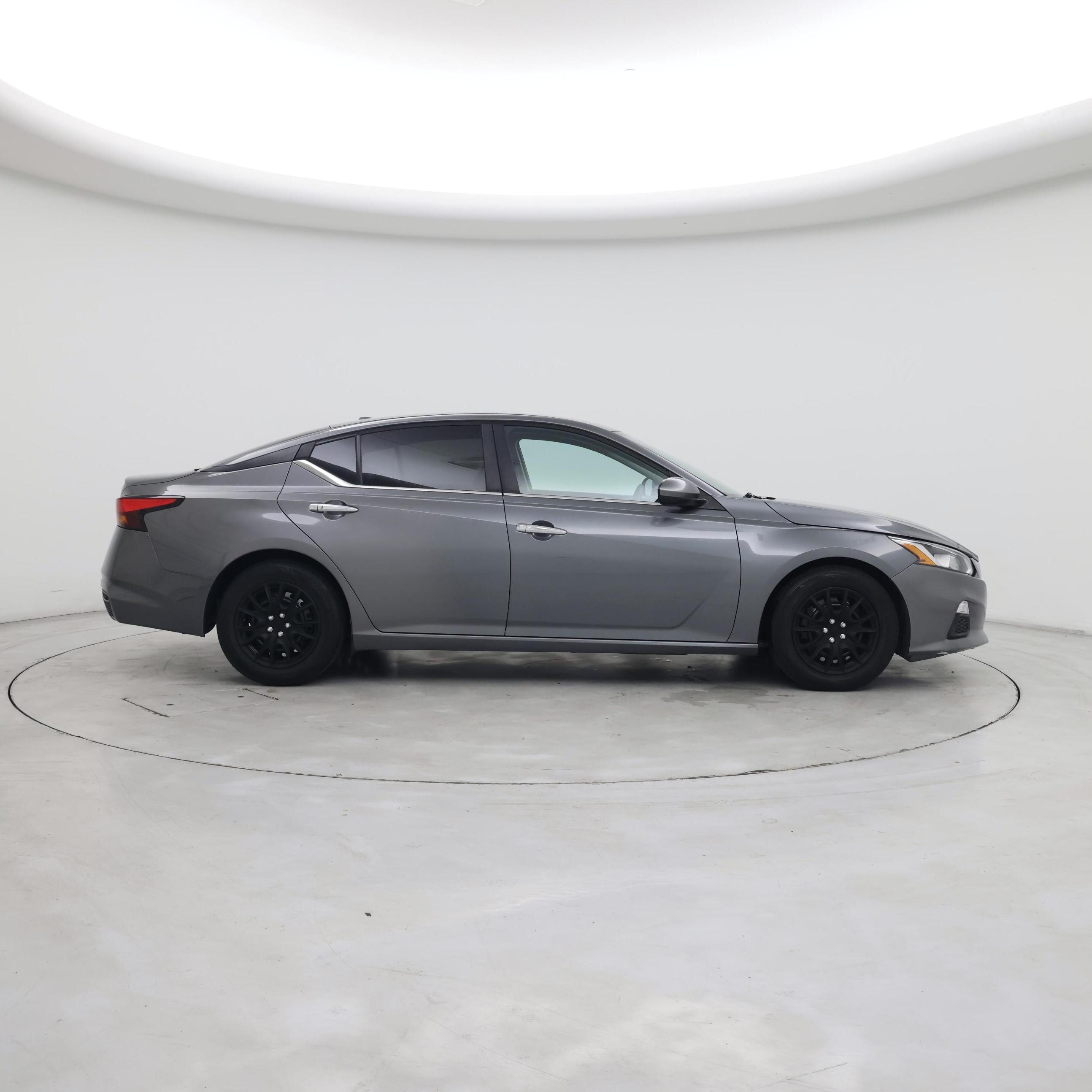 Thumbnail: 2019 Nissan Altima - 7