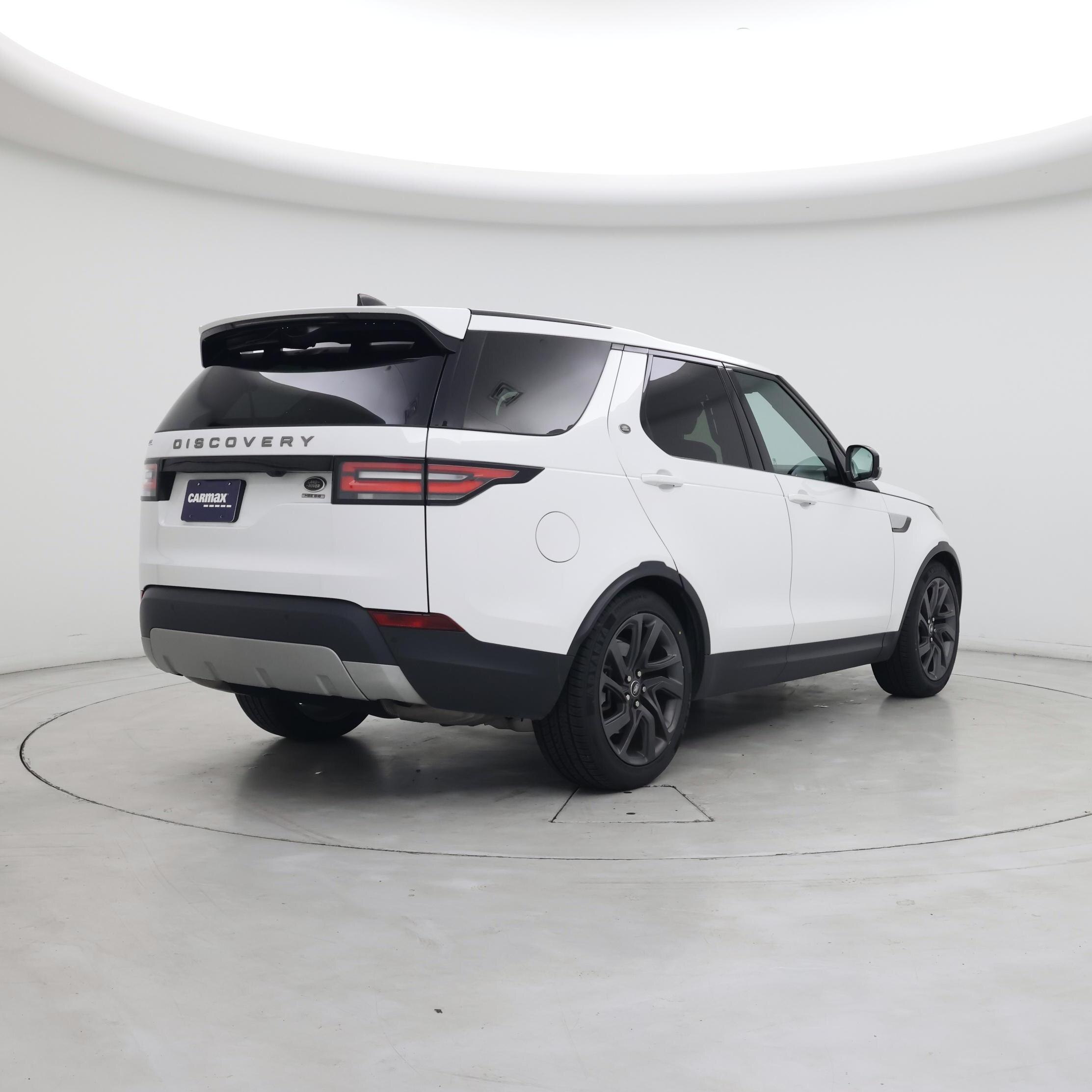 Thumbnail: 2018 Land Rover Discovery - 8