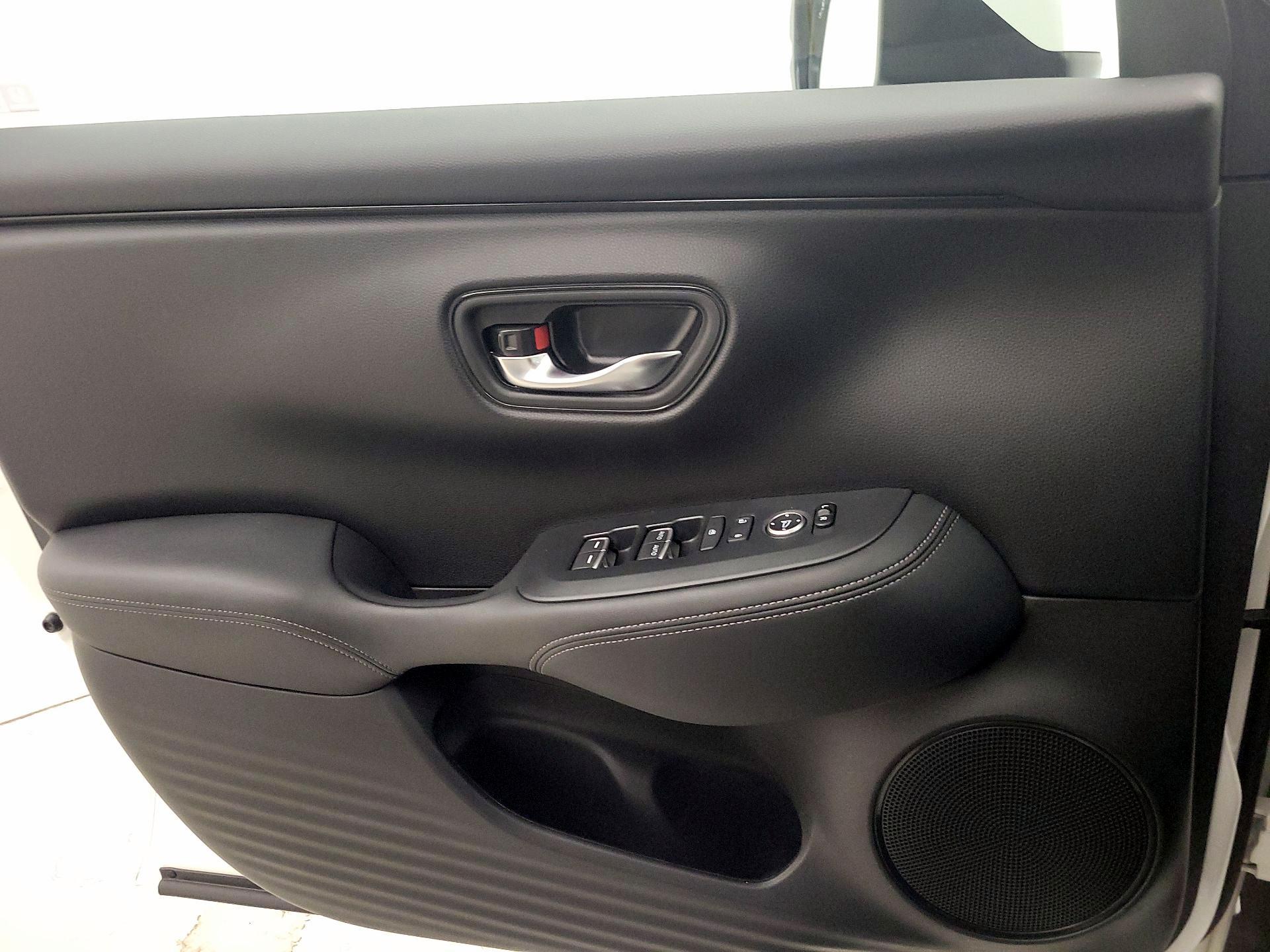 Thumbnail: 2024 Honda HR-V - 12