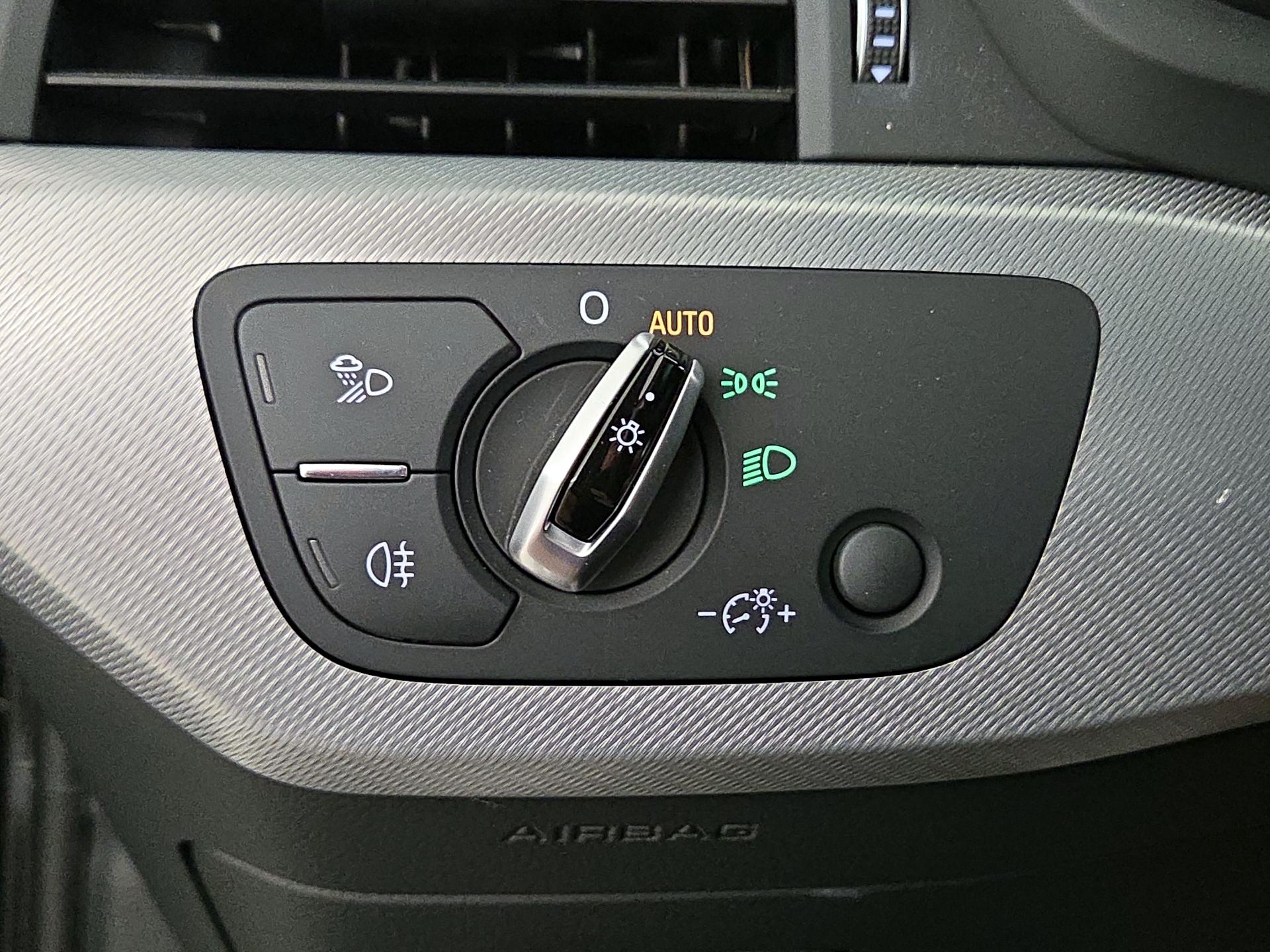 Thumbnail: 2017 Audi A4 - 13