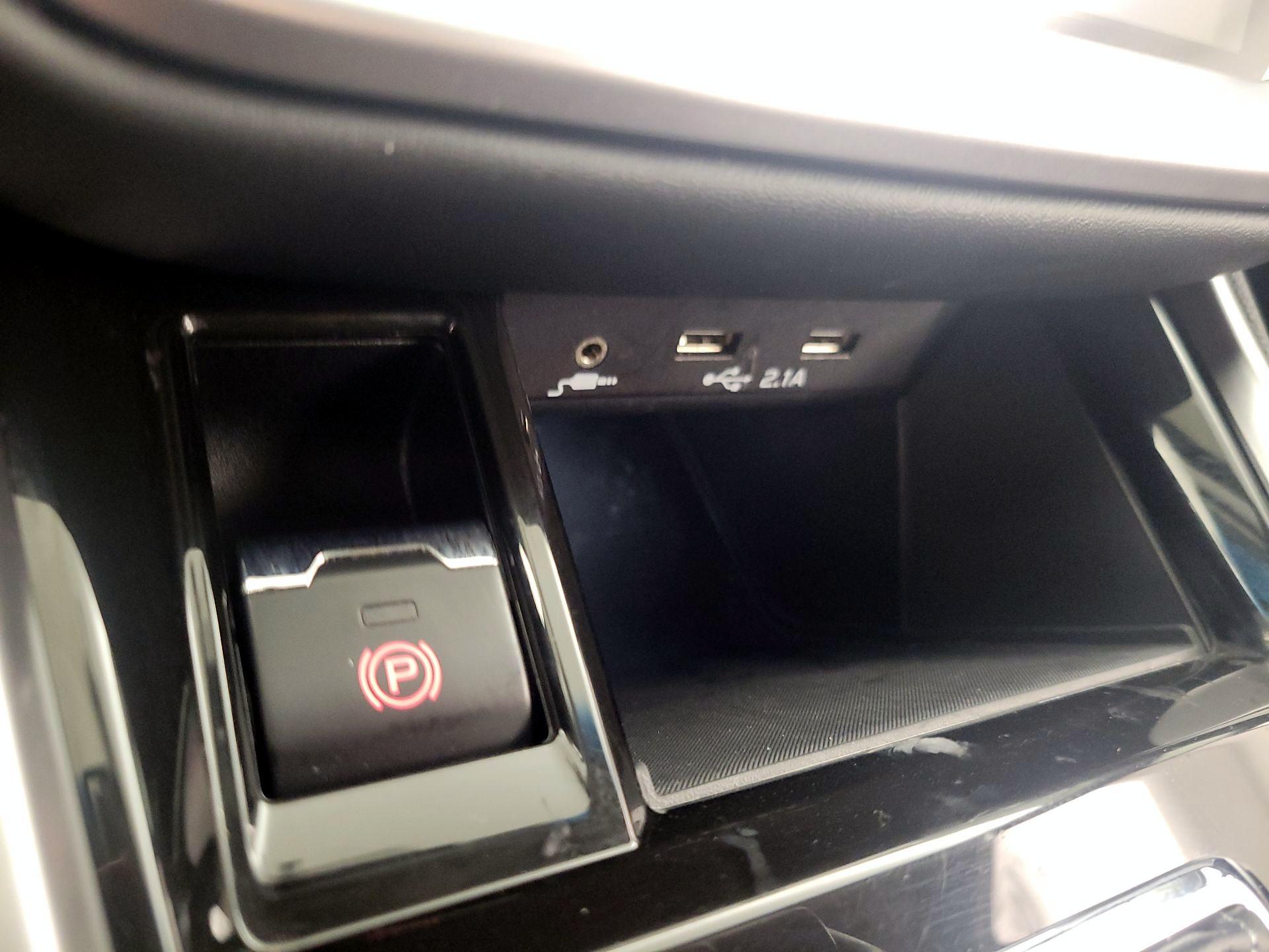 Thumbnail: 2022 Subaru Outback - 18