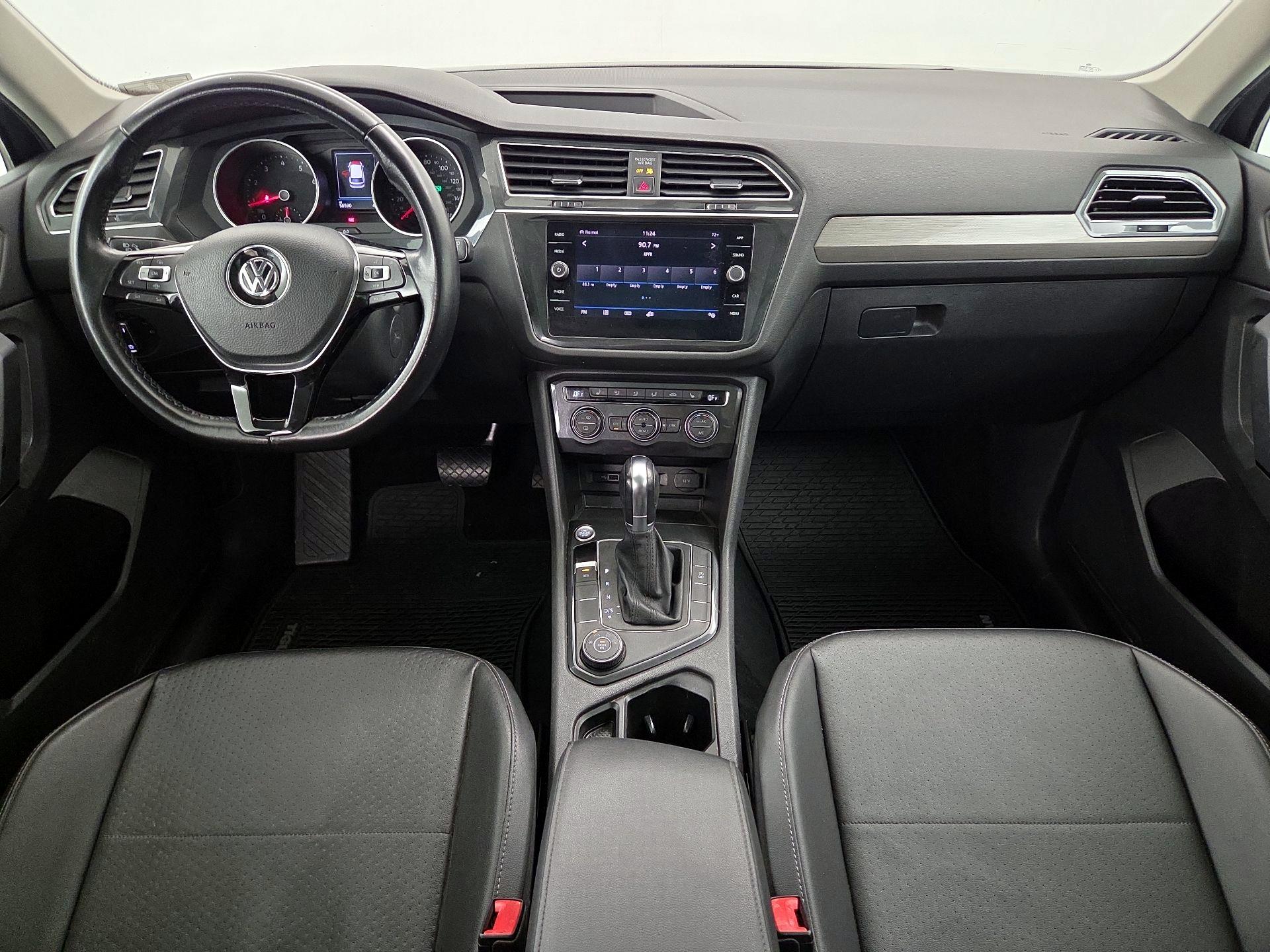 Thumbnail: 2019 Volkswagen Tiguan - 9