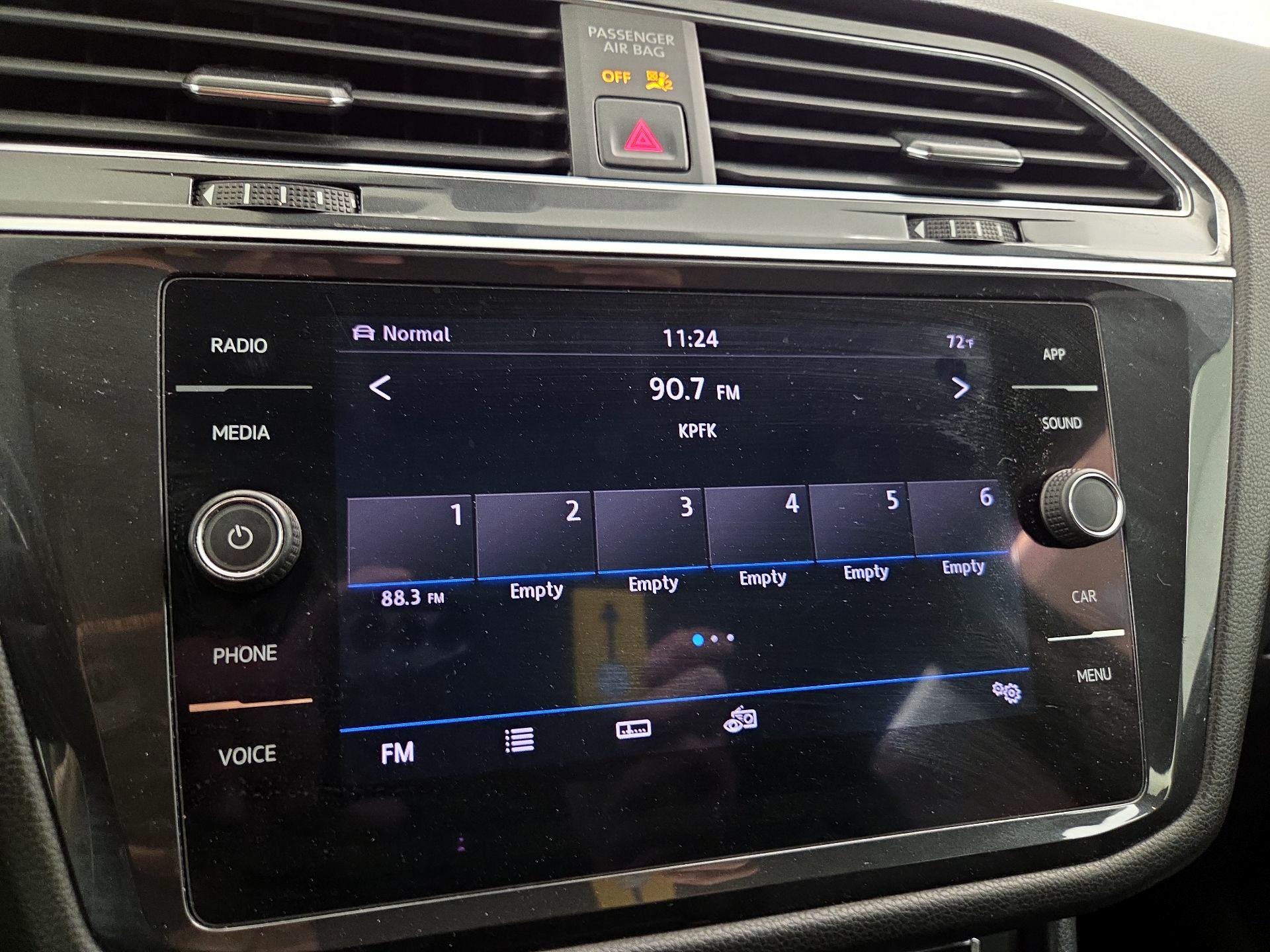 Thumbnail: 2019 Volkswagen Tiguan - 15