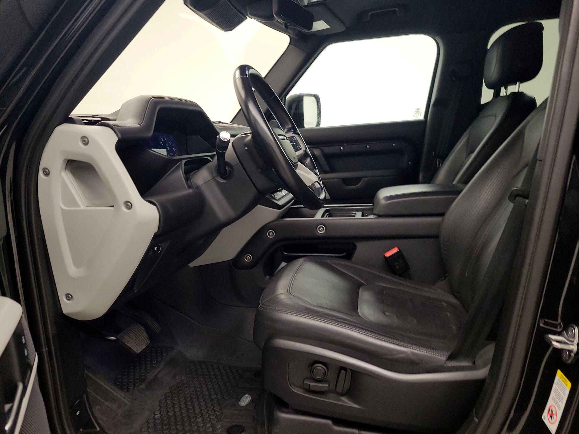 Thumbnail: 2022 Land Rover Defender - 11