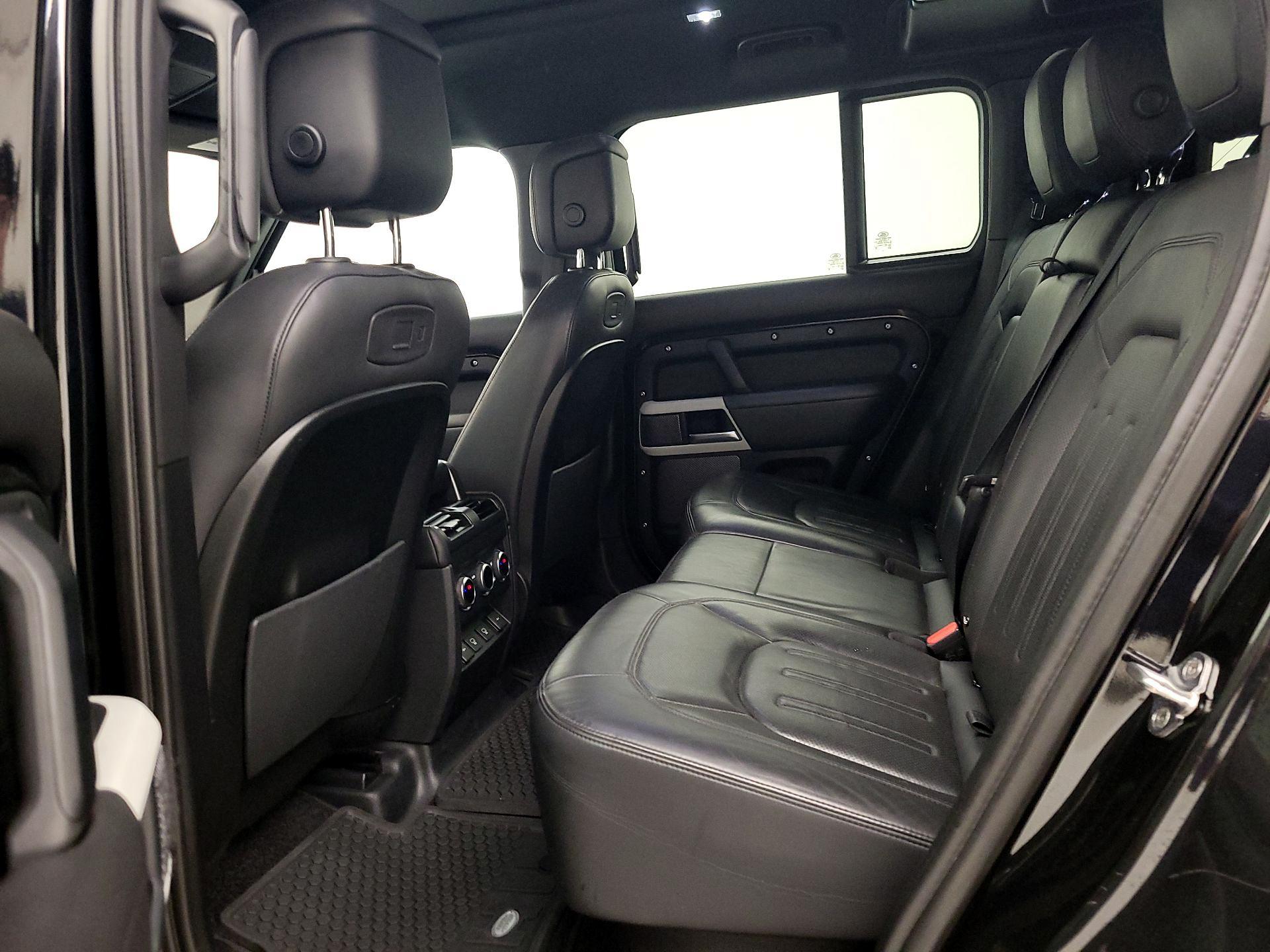 Thumbnail: 2022 Land Rover Defender - 19