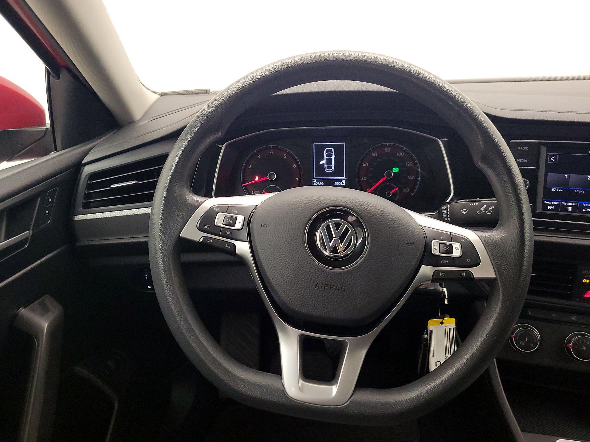 Thumbnail: 2020 Volkswagen Jetta - 10