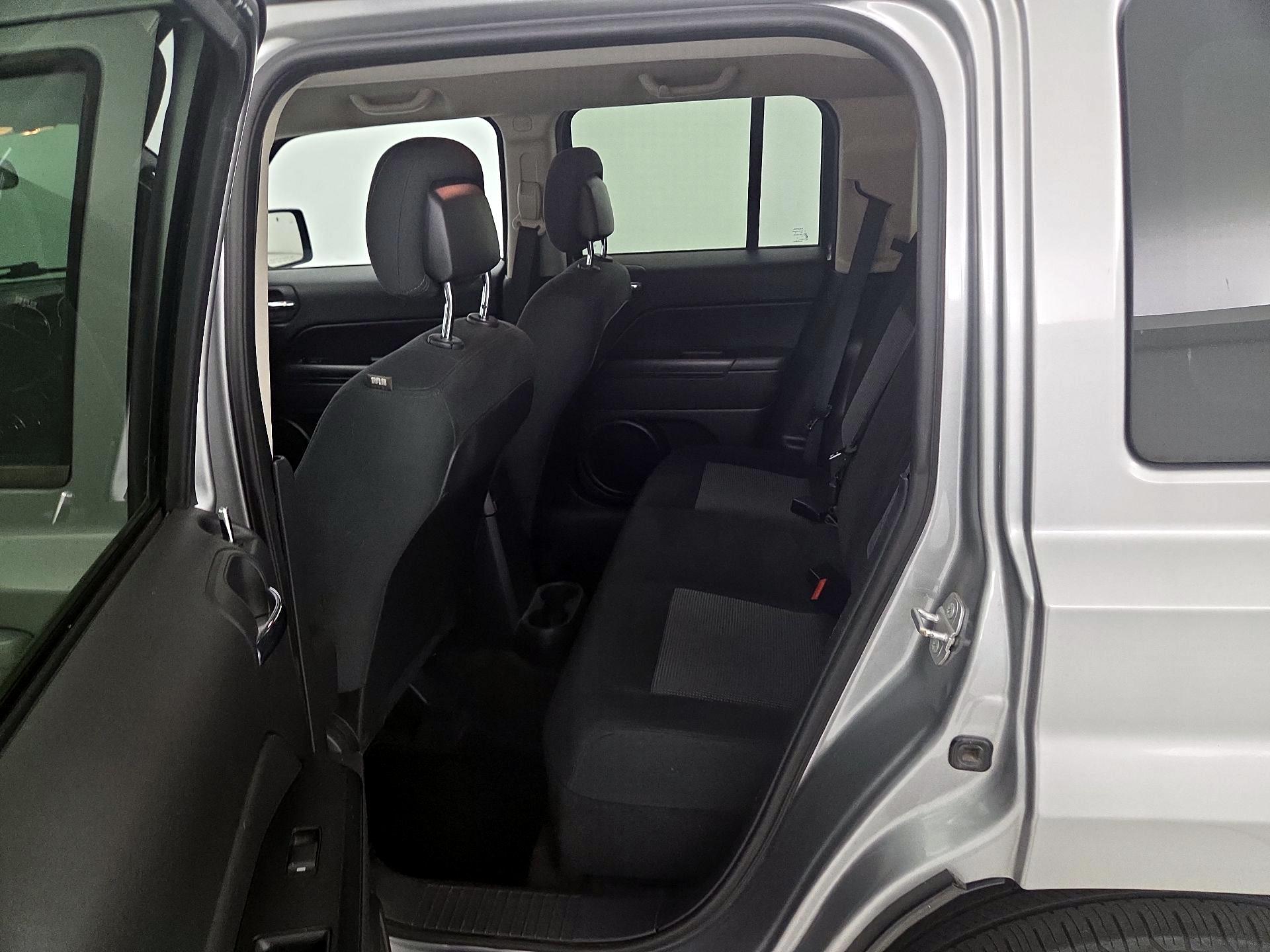 Thumbnail: 2015 Jeep Patriot - 17