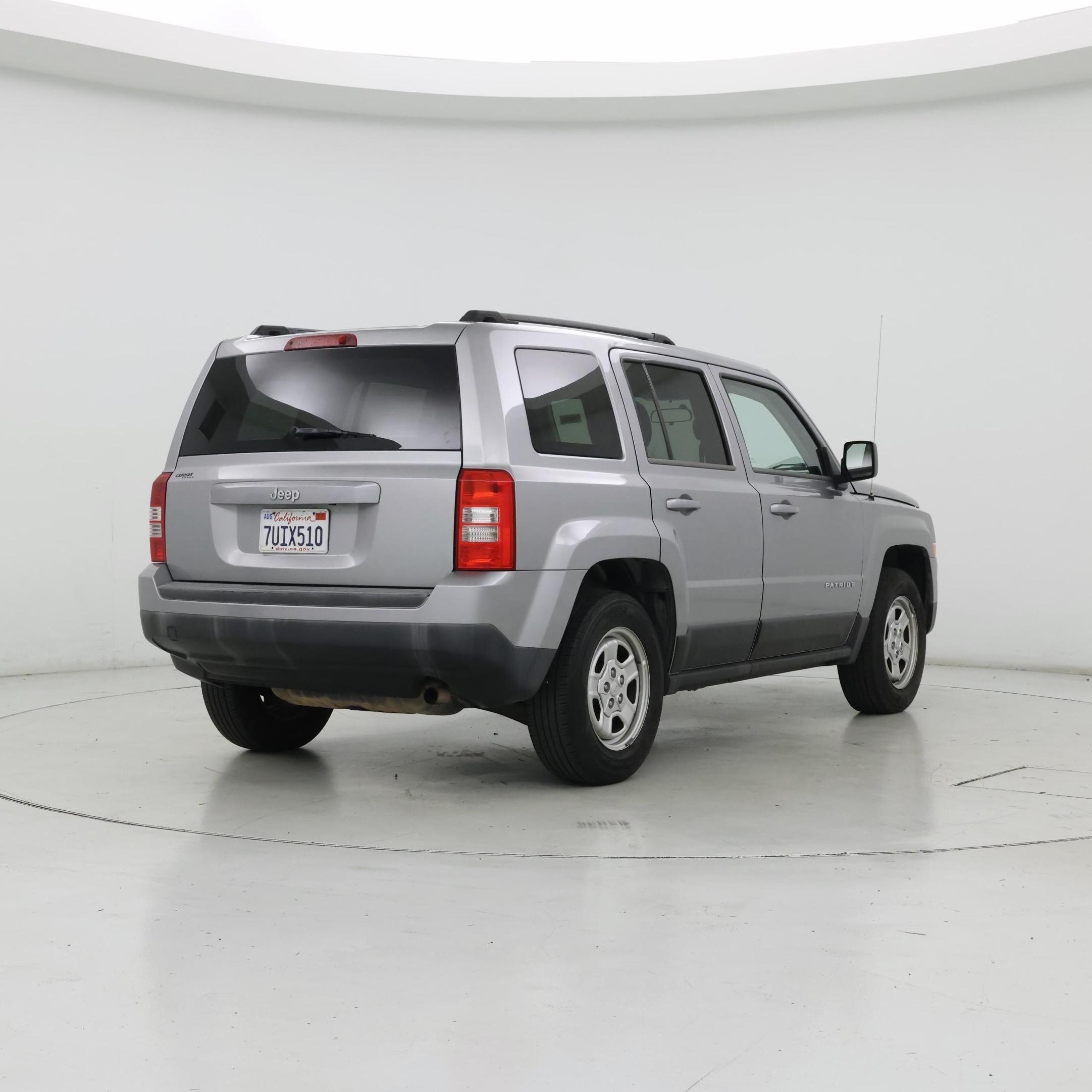 Thumbnail: 2015 Jeep Patriot - 8