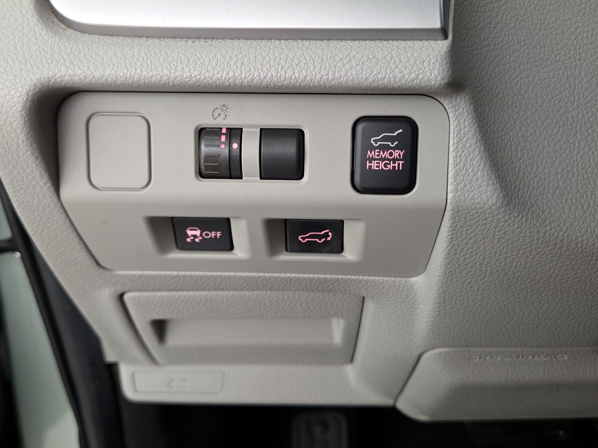 Thumbnail: 2014 Subaru Forester - 13