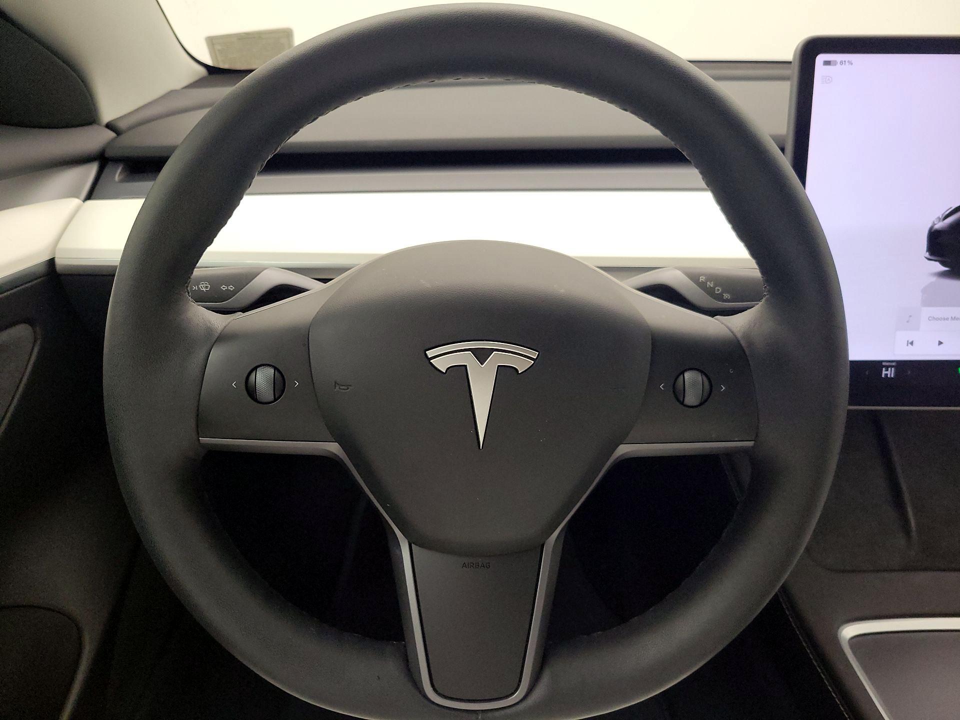 Thumbnail: 2023 Tesla Model 3 - 10