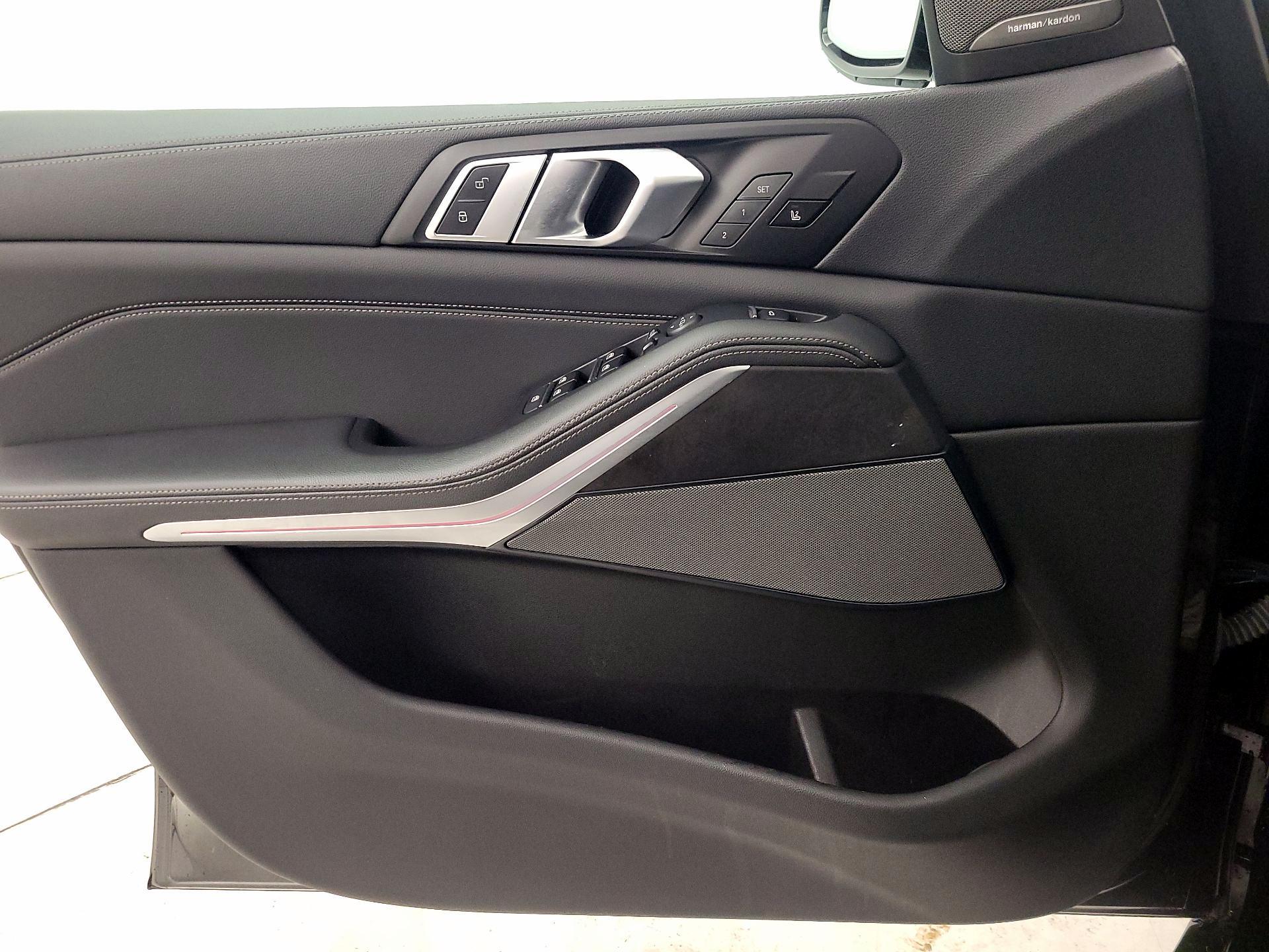 Thumbnail: 2020 BMW X5 - 12