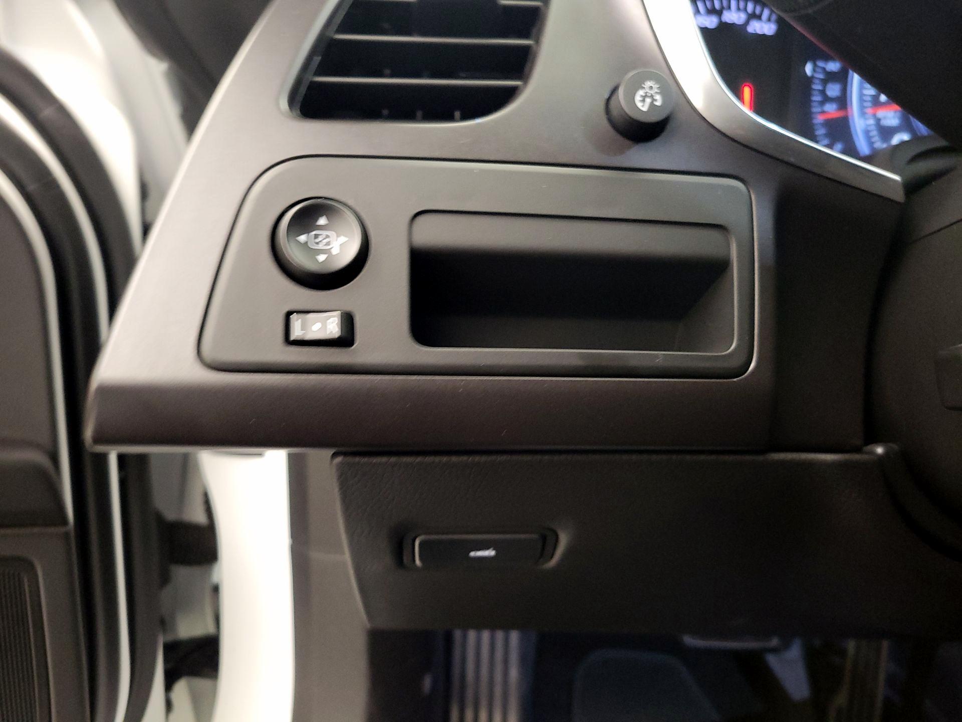 Thumbnail: 2019 Chevrolet Corvette - 13