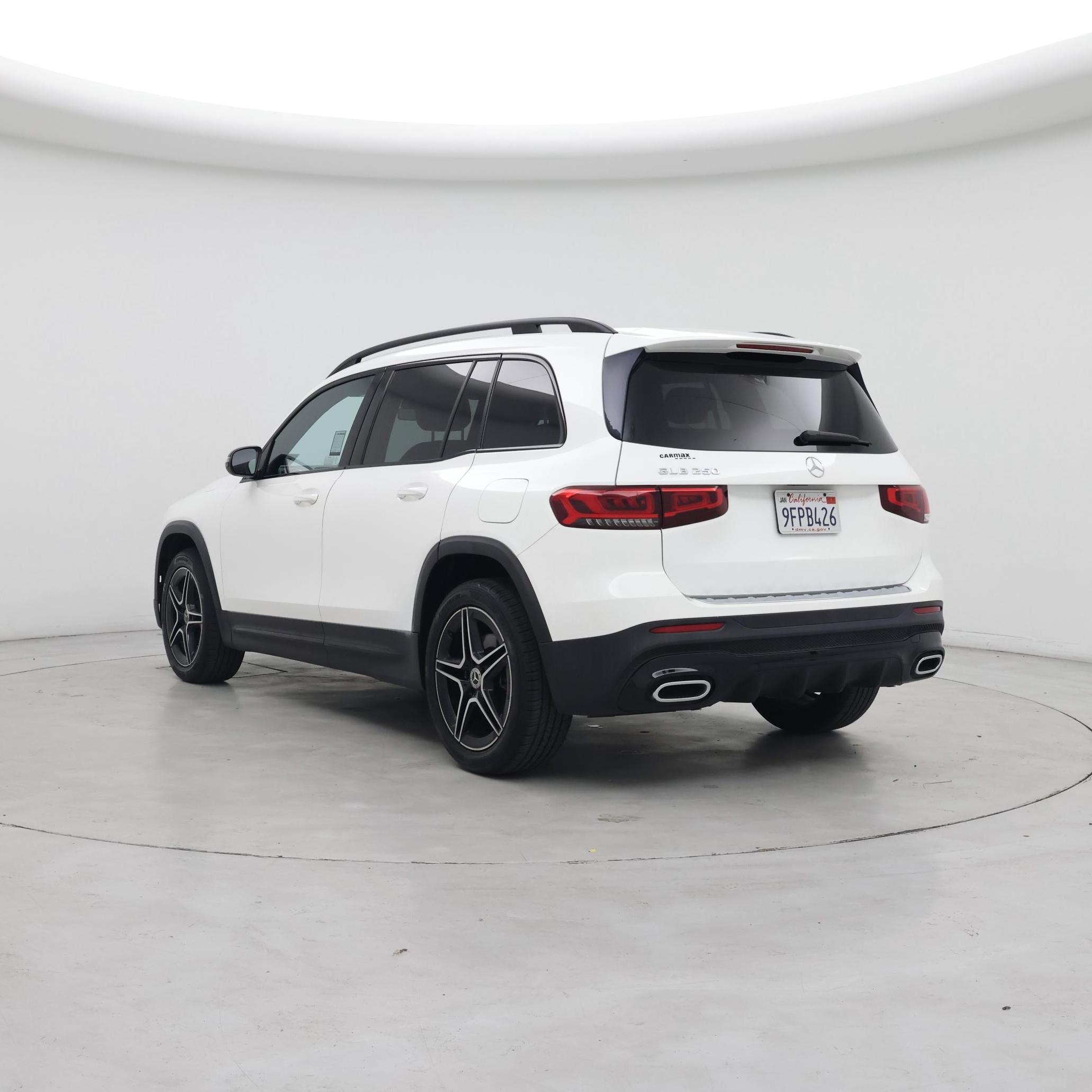 Thumbnail: 2020 Mercedes-Benz GLB - 2