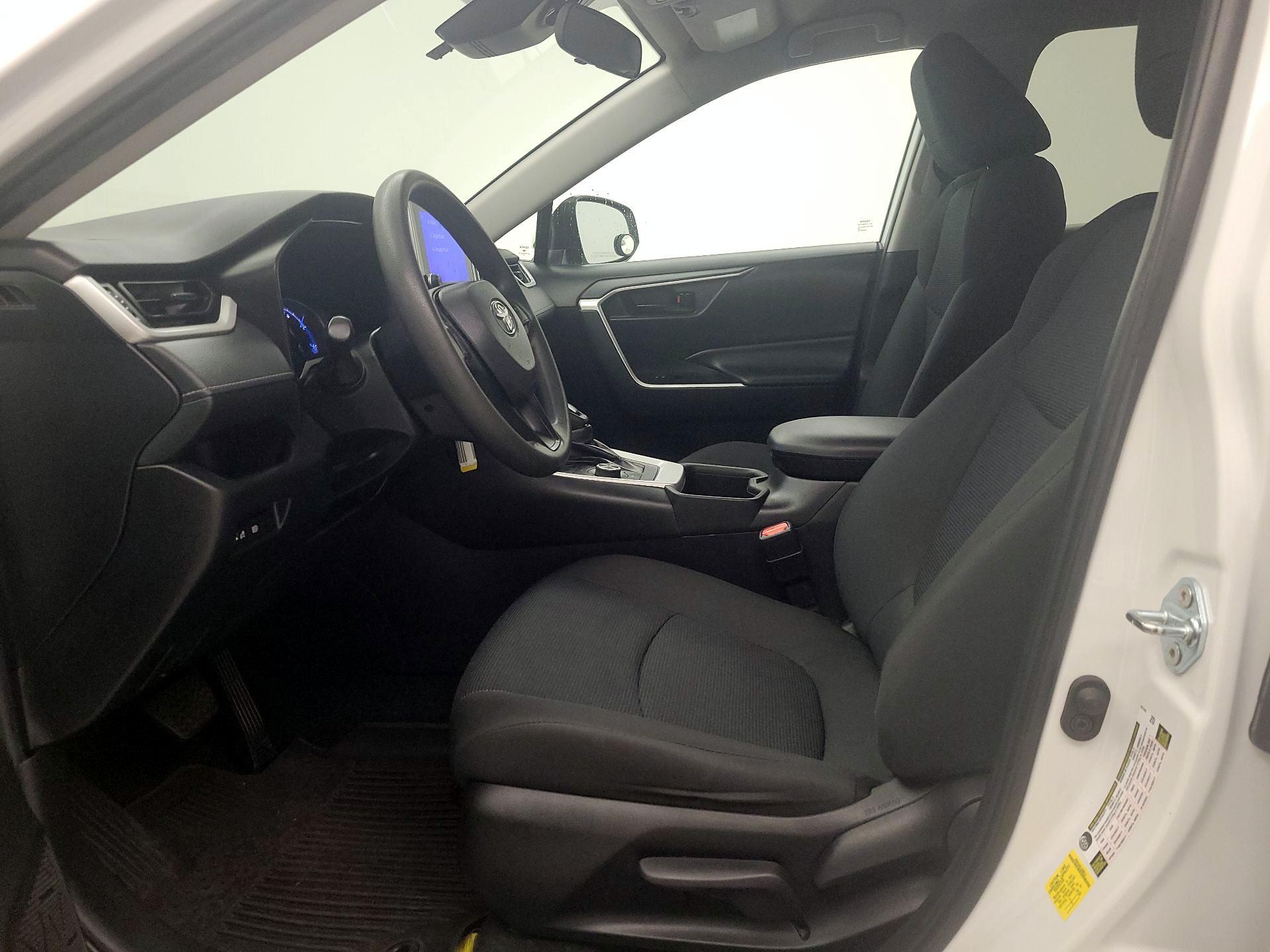 Thumbnail: 2024 Toyota RAV4 - 11