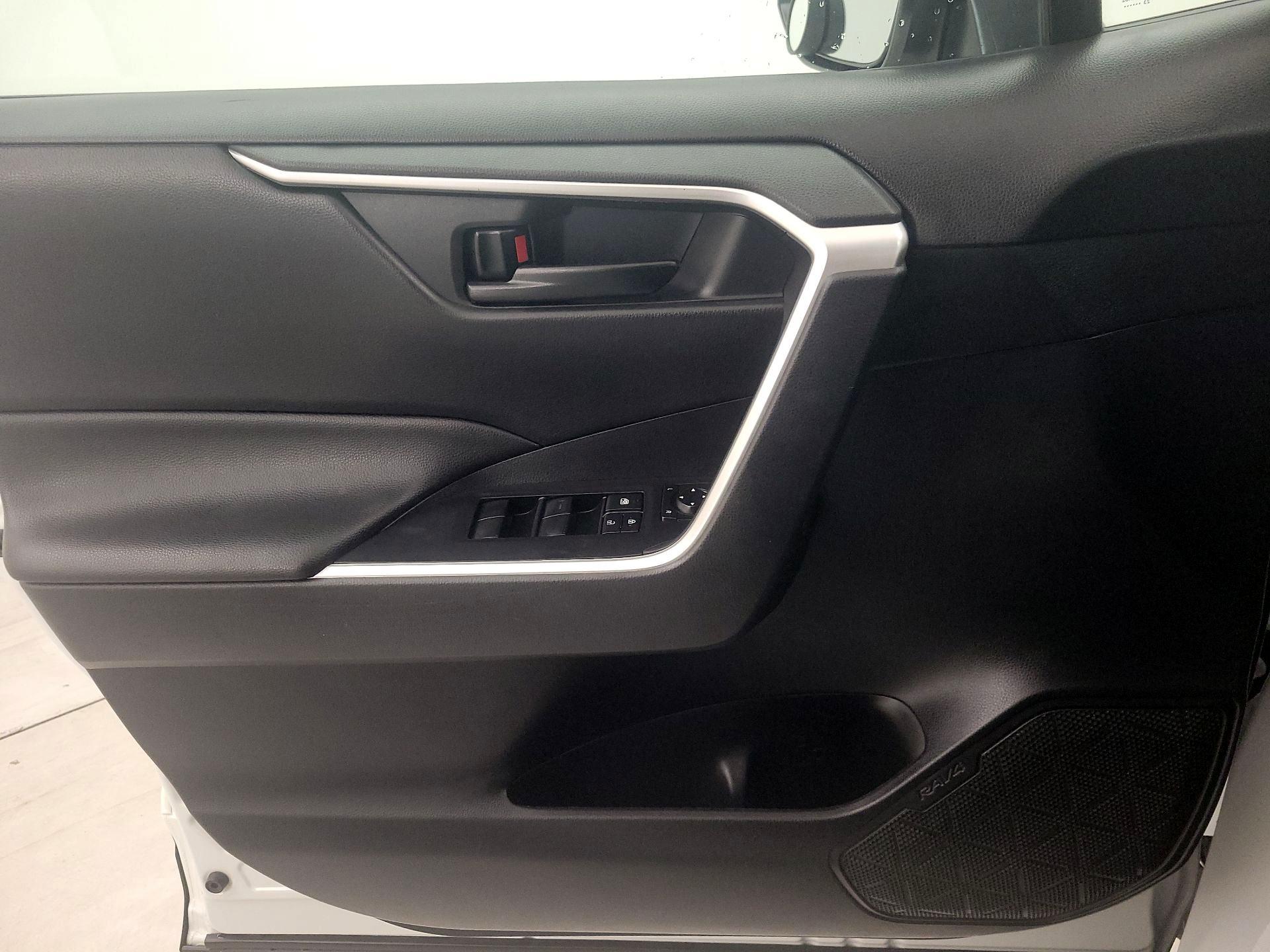 Thumbnail: 2024 Toyota RAV4 - 12