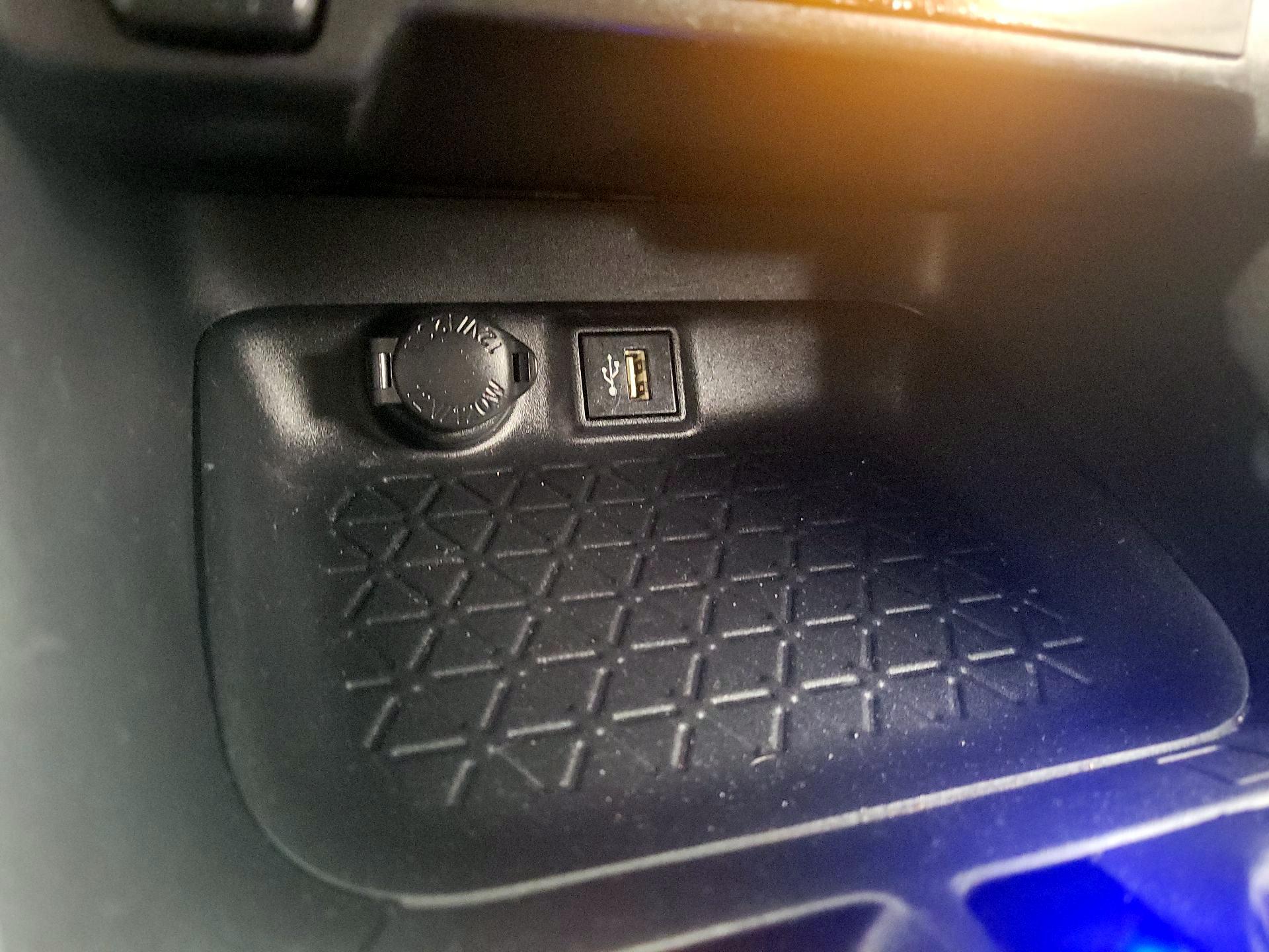 Thumbnail: 2024 Toyota RAV4 - 18