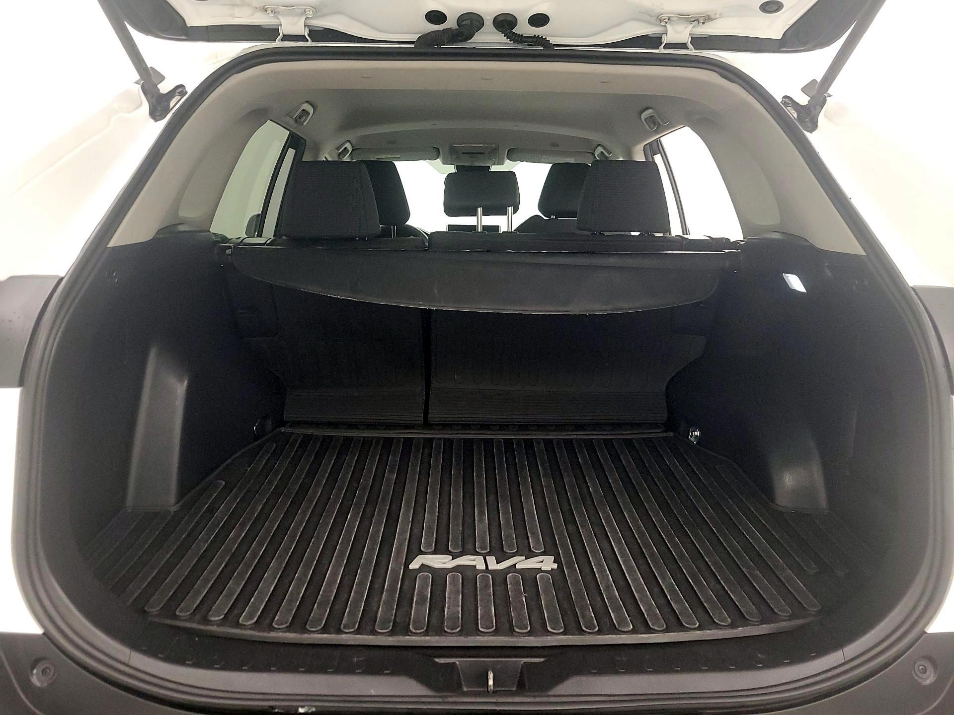 Thumbnail: 2024 Toyota RAV4 - 20