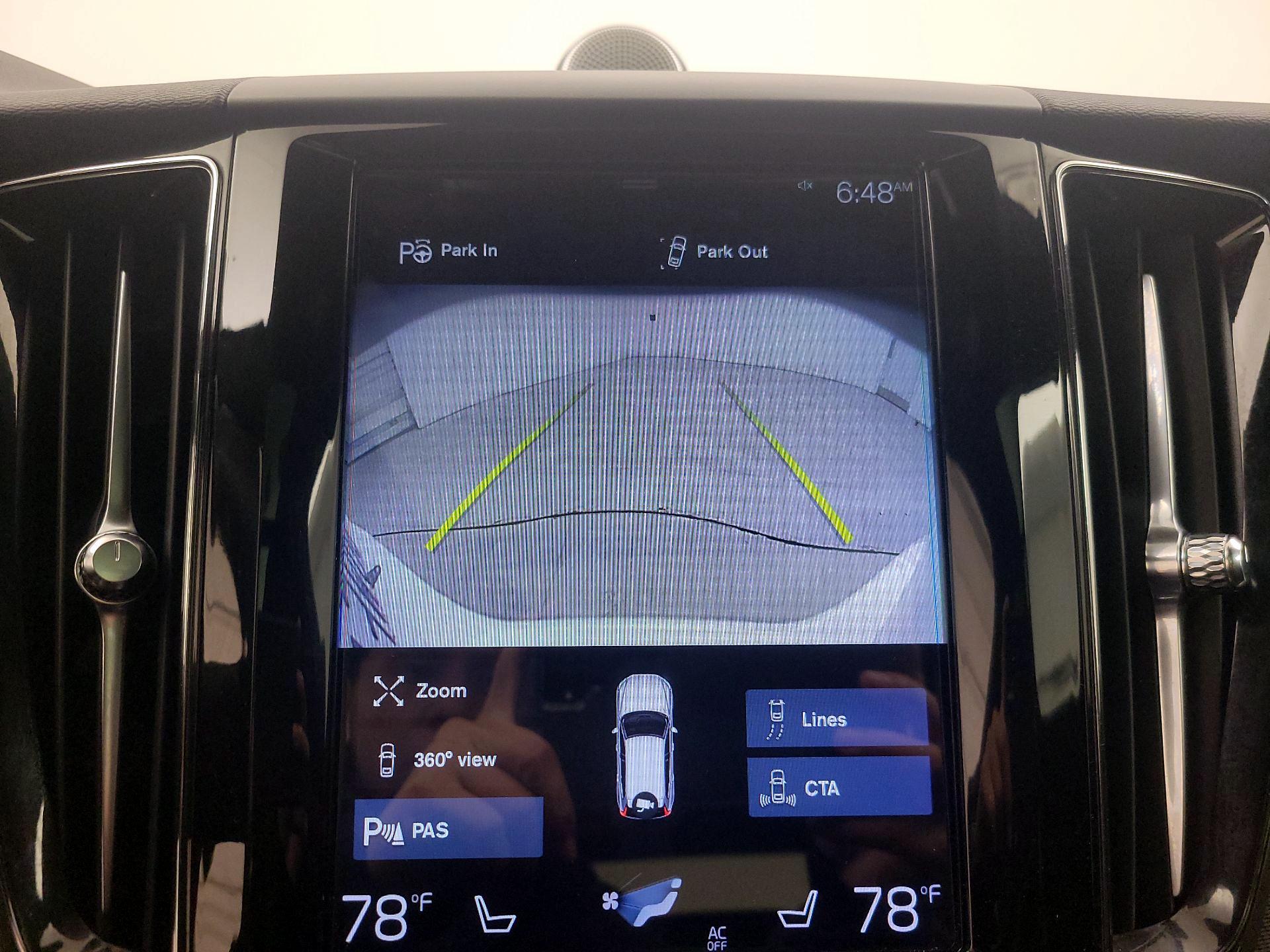 Thumbnail: 2019 Volvo XC60 - 15