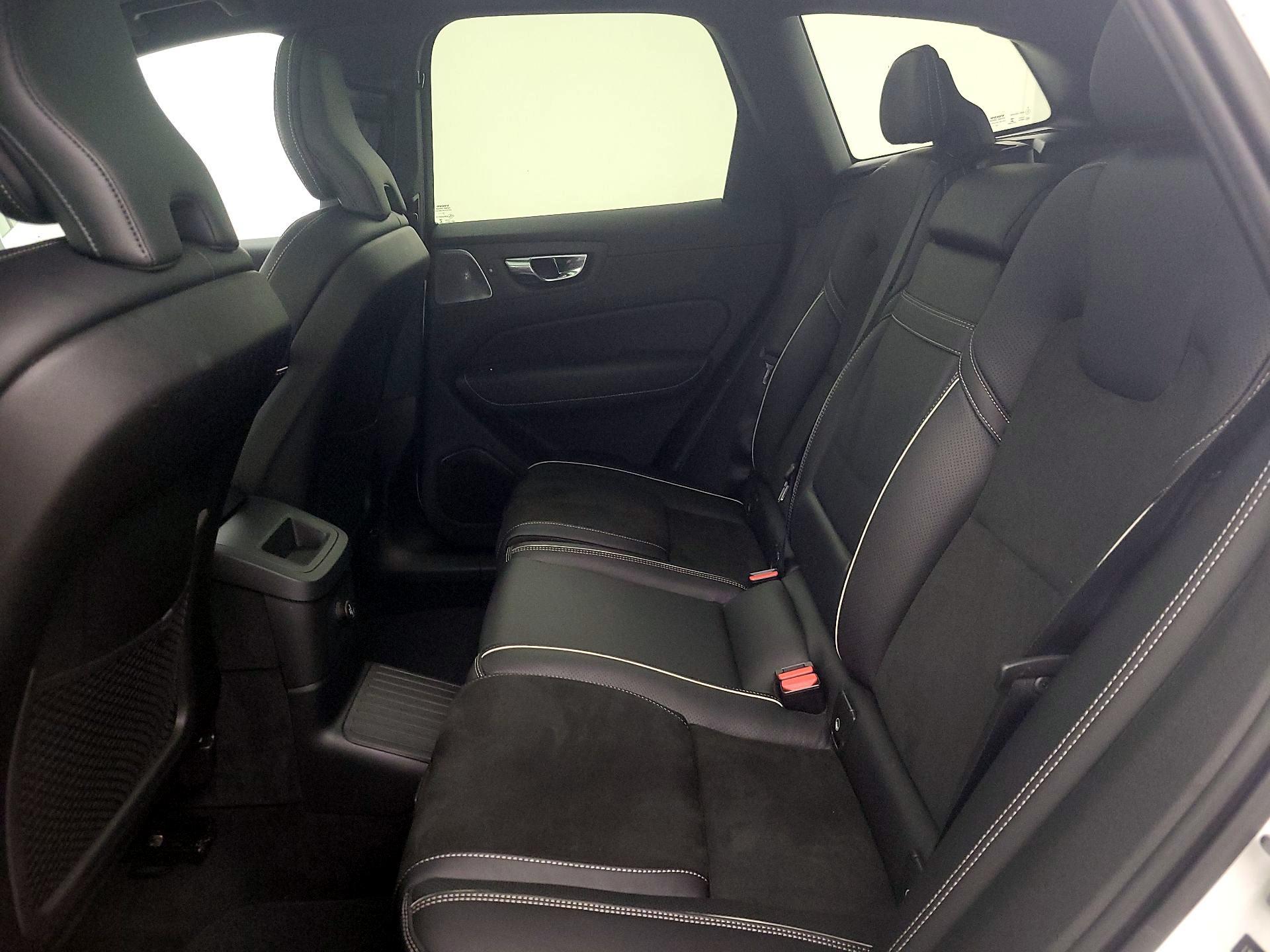 Thumbnail: 2019 Volvo XC60 - 20