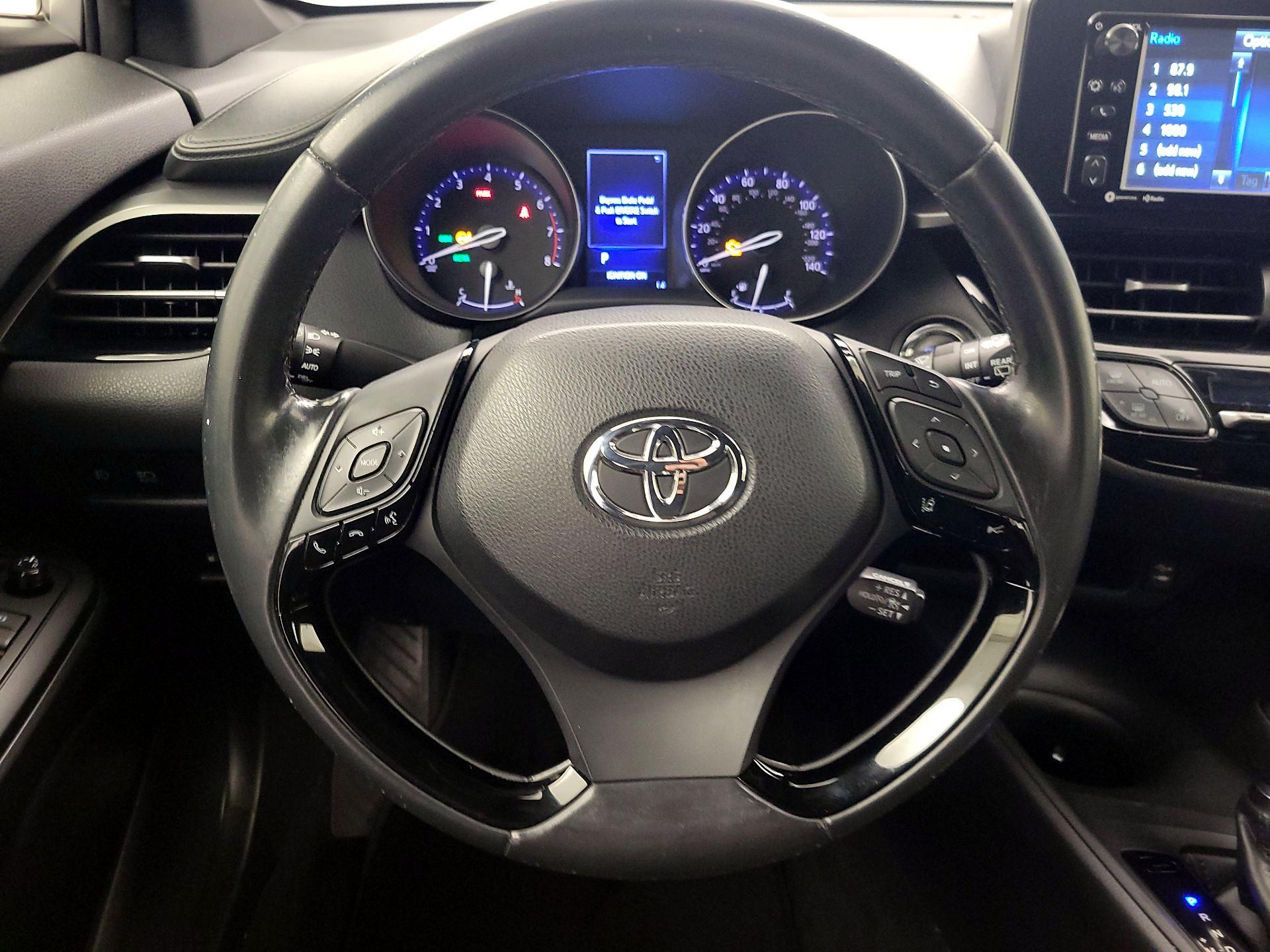 Thumbnail: 2018 Toyota C-HR - 10