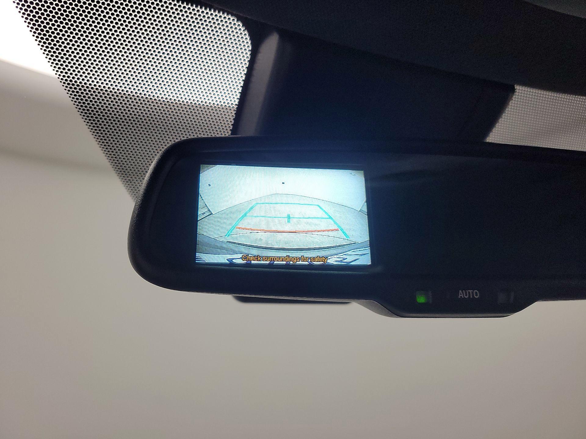 Thumbnail: 2018 Toyota C-HR - 14