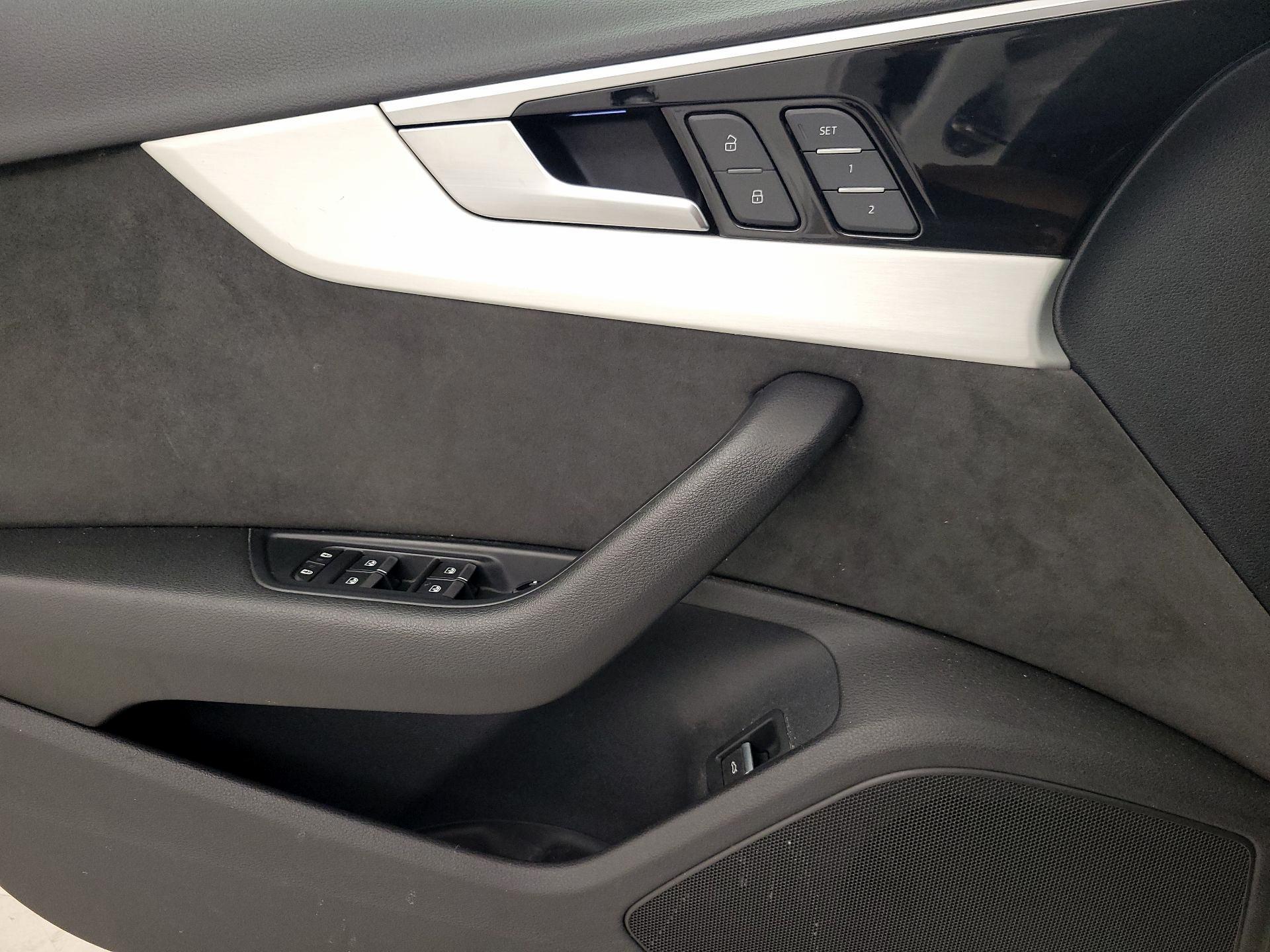 Thumbnail: 2020 Audi S4 - 12