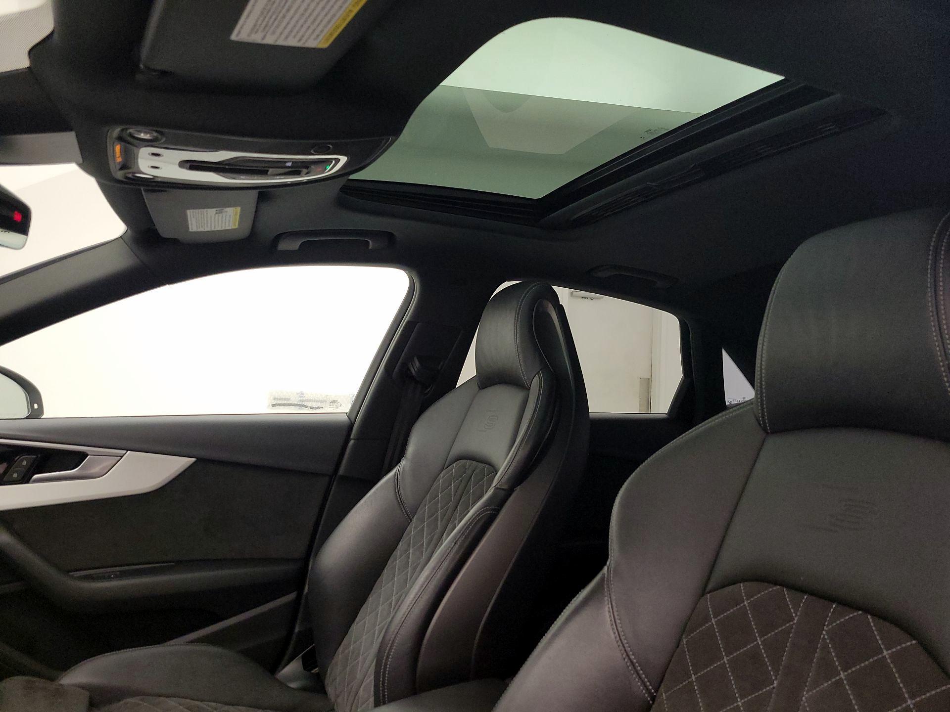 Thumbnail: 2020 Audi S4 - 19