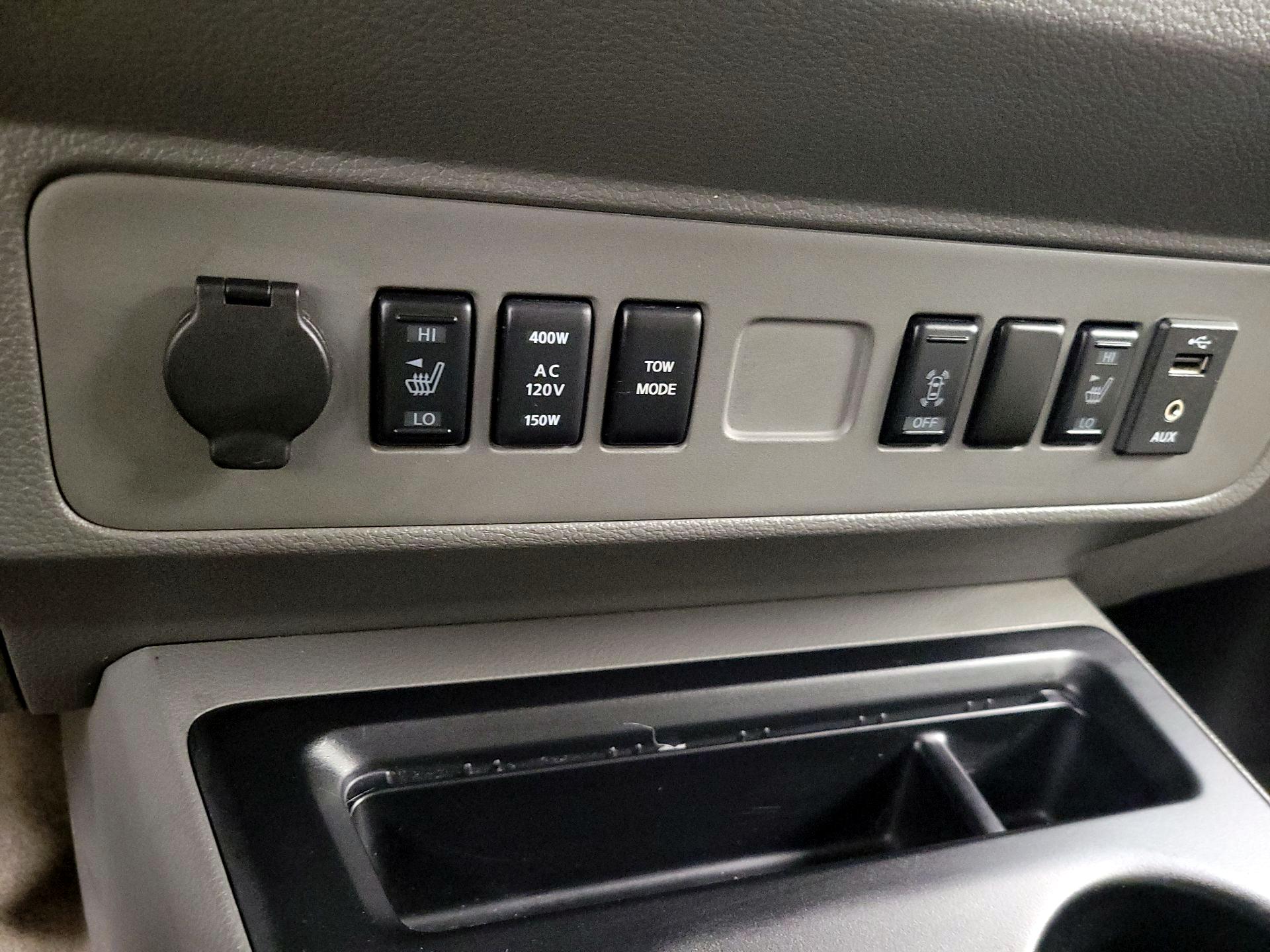 Thumbnail: 2015 Nissan NV - 18