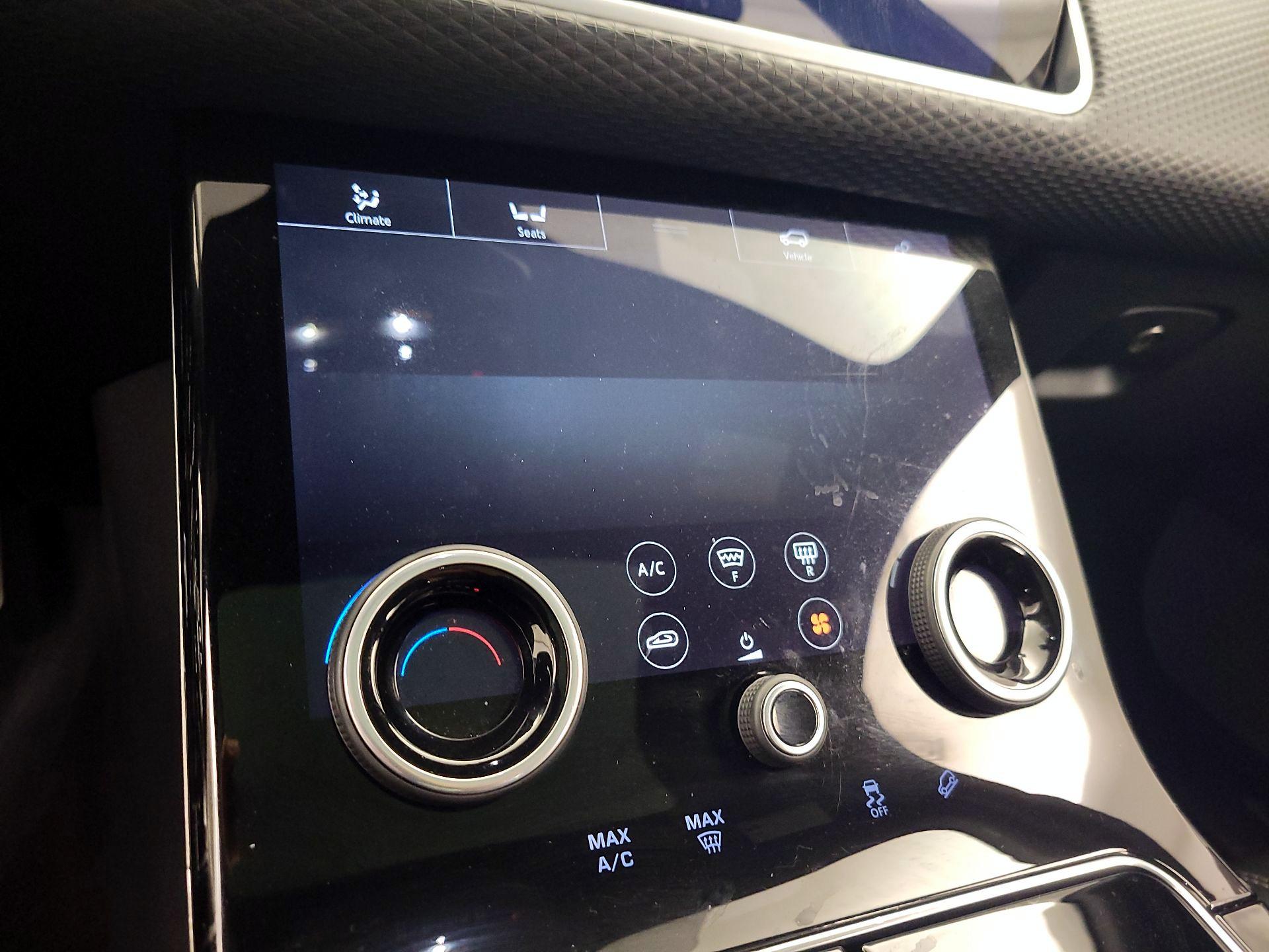 Thumbnail: 2019 Land Rover Range Rover Velar - 16