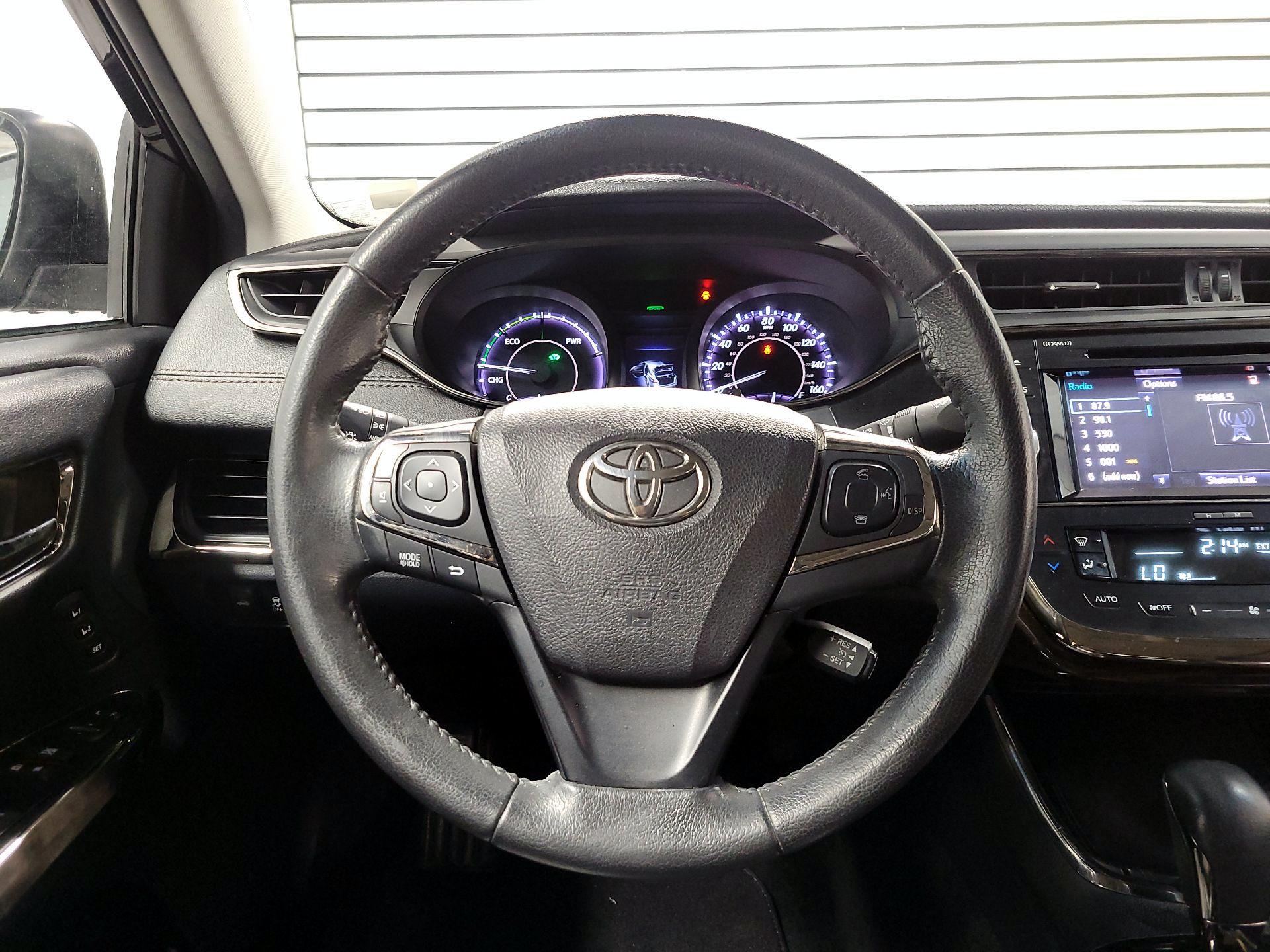 Thumbnail: 2015 Toyota Avalon - 10