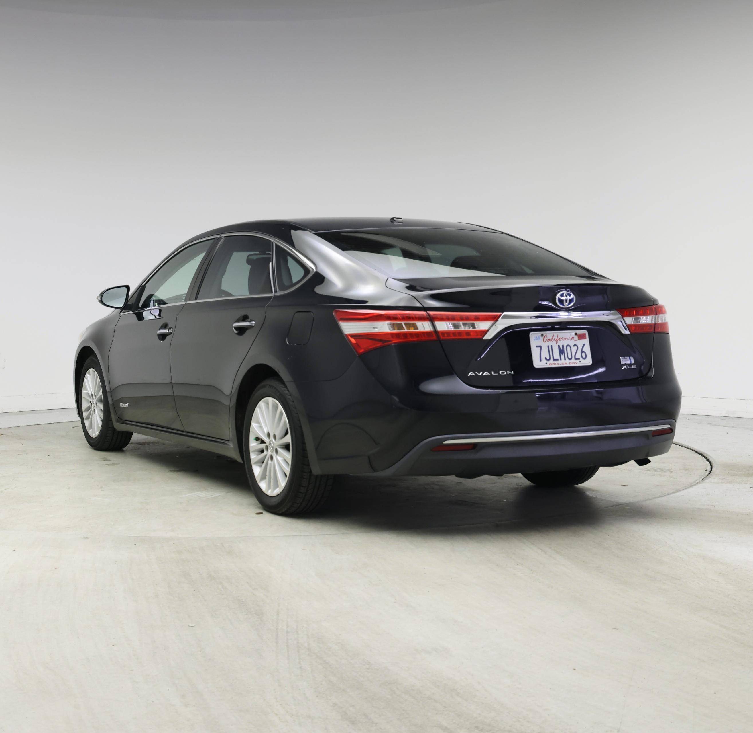 Thumbnail: 2015 Toyota Avalon - 2