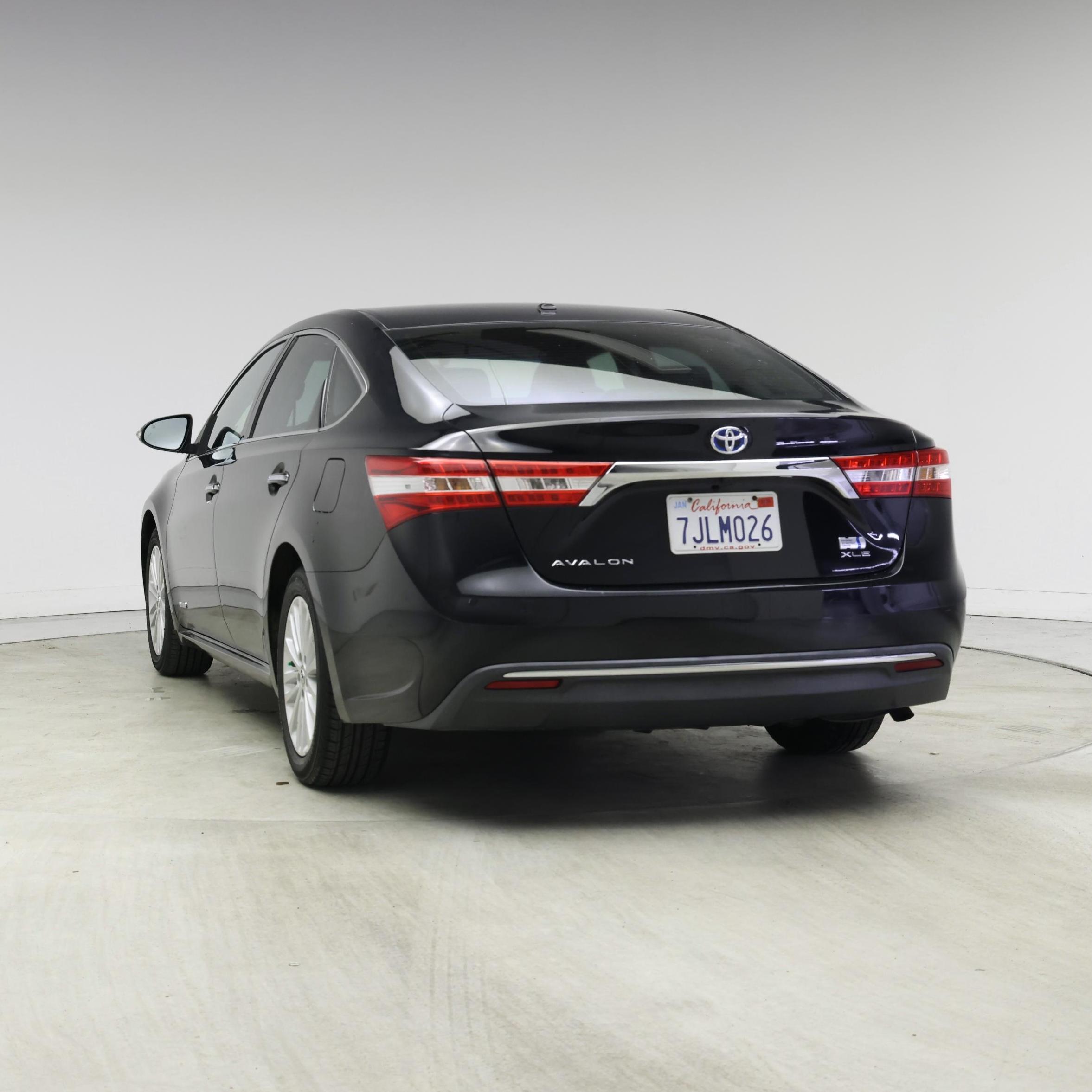Thumbnail: 2015 Toyota Avalon - 6