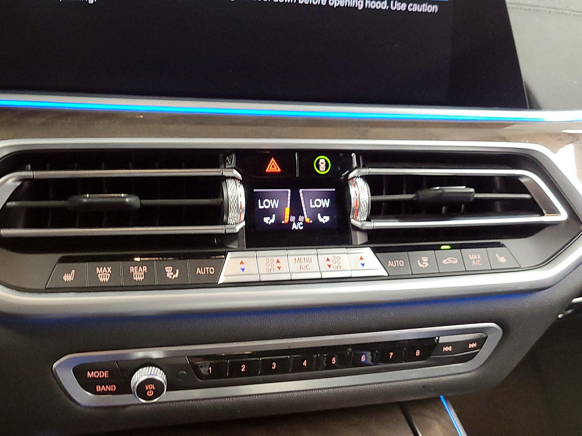 Thumbnail: 2022 BMW X5 - 15