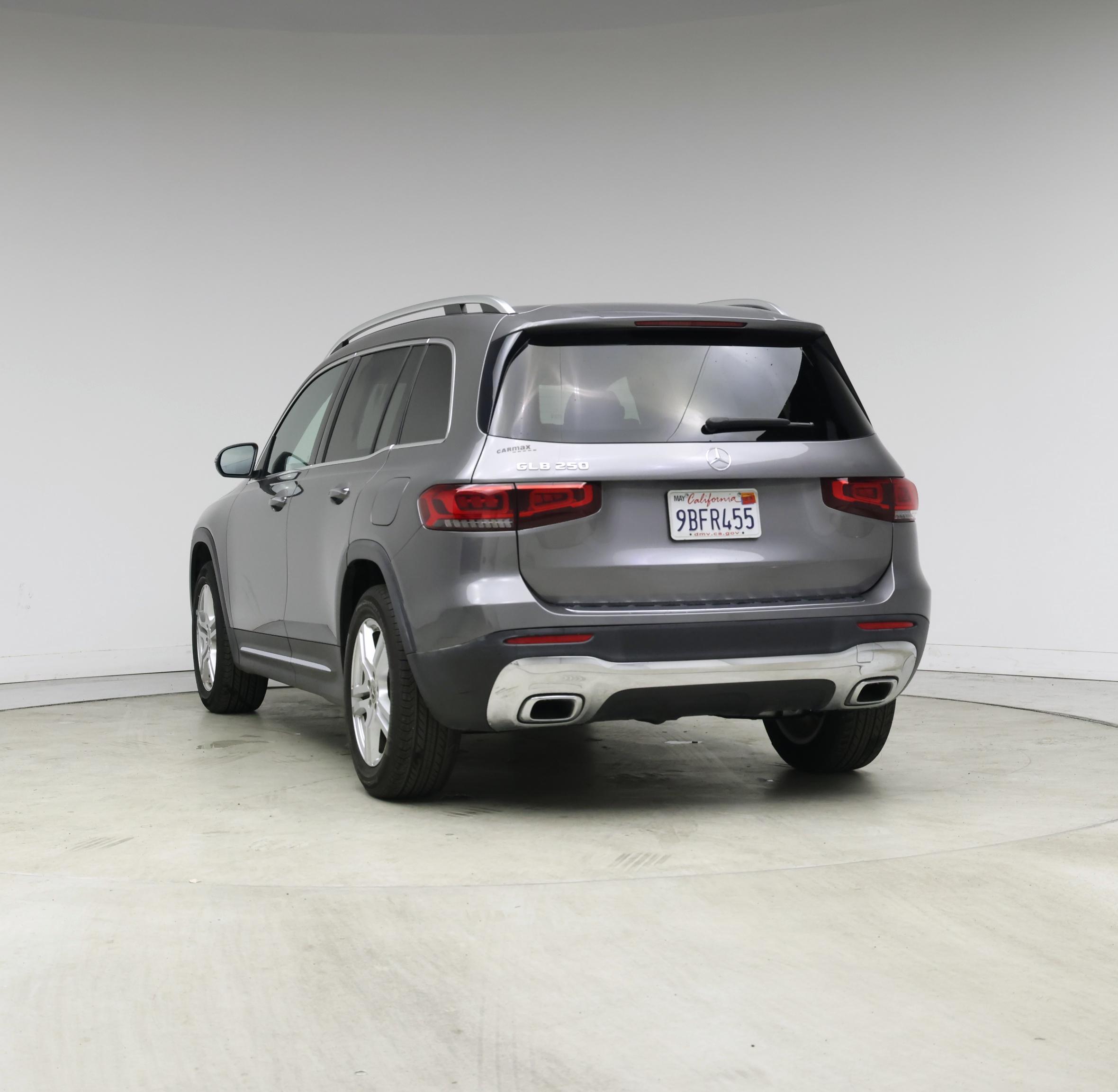 Thumbnail: 2022 Mercedes-Benz GLB - 2