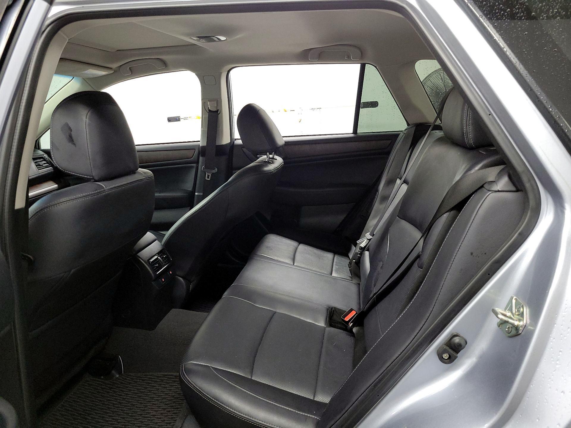 Thumbnail: 2017 Subaru Outback - 17