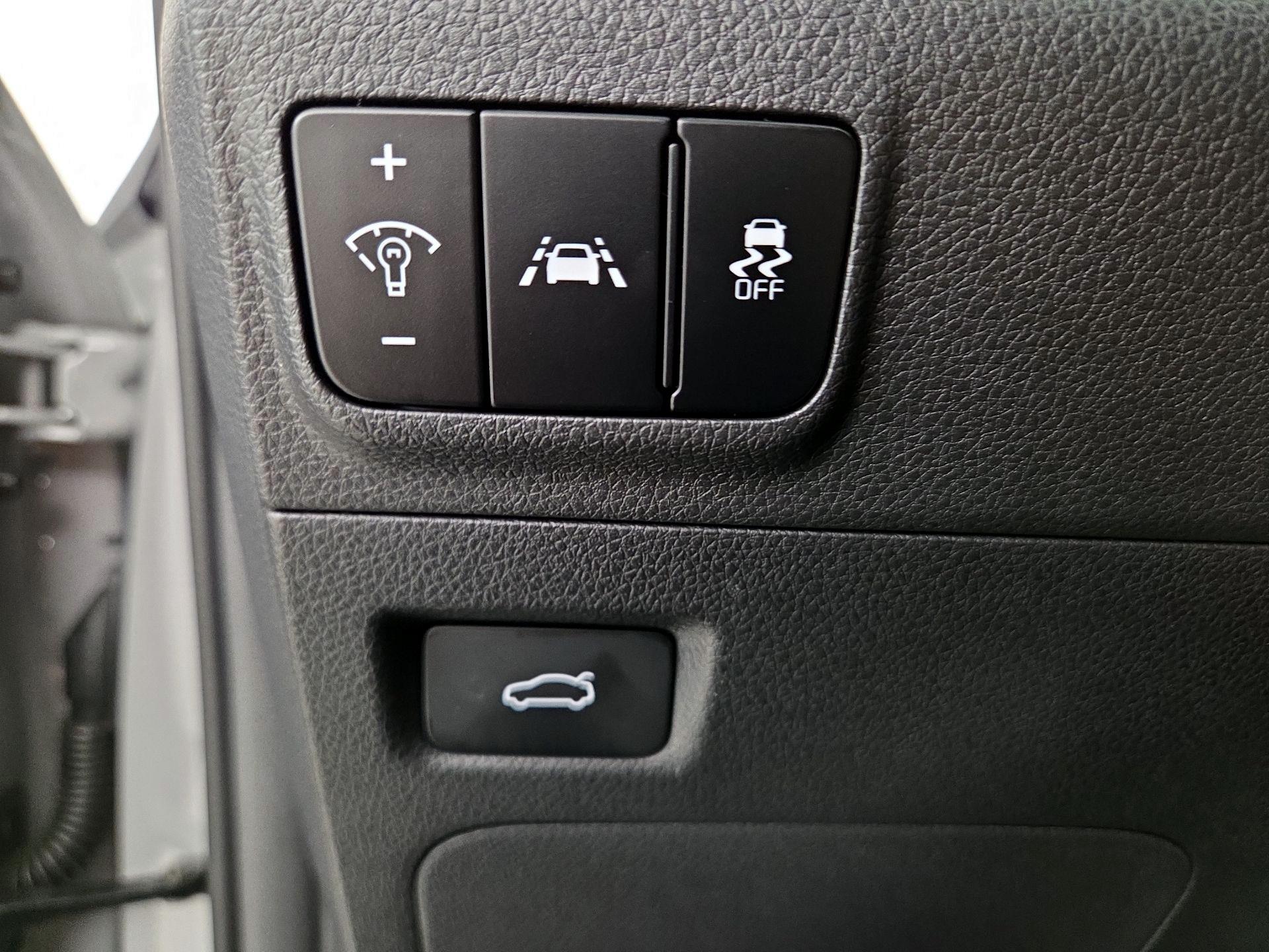 Thumbnail: 2022 Kia K5 - 13