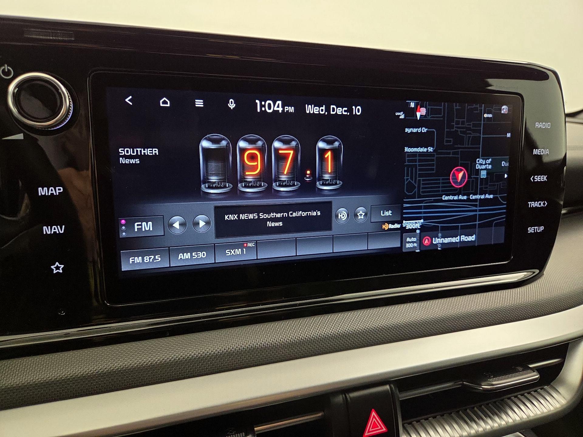 Thumbnail: 2022 Kia K5 - 16