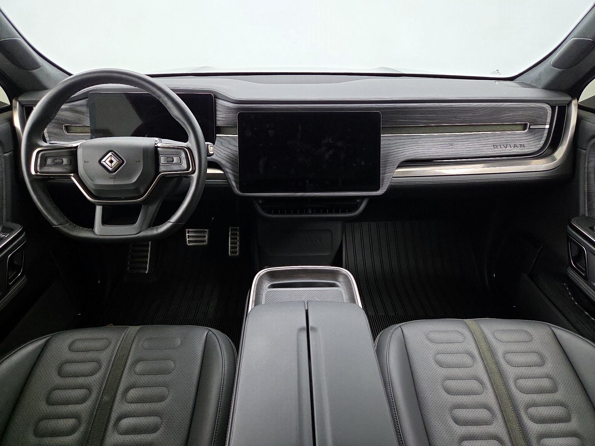 Thumbnail: 2022 Rivian R1T - 9