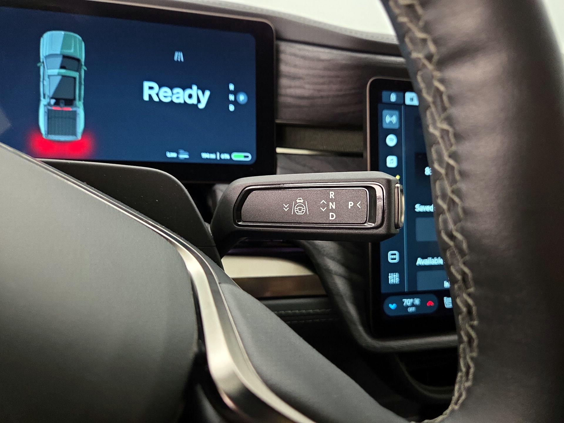 Thumbnail: 2022 Rivian R1T - 17